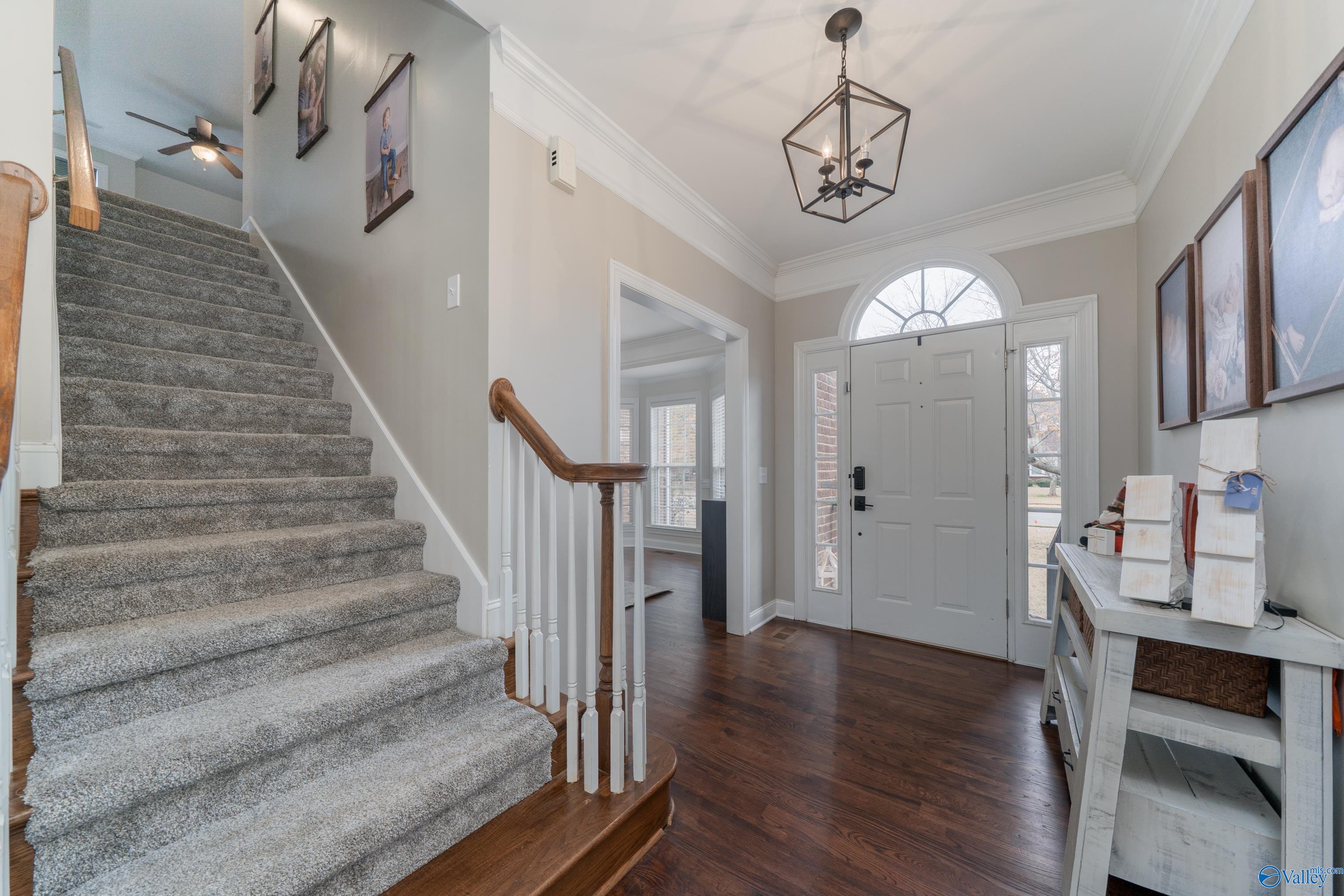 304 Broadway Lane