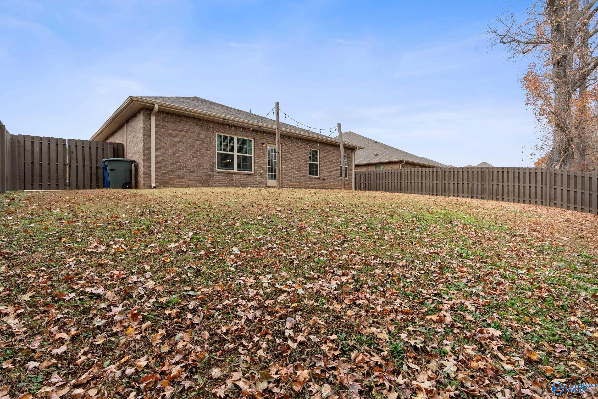 122 Summer Pointe Lane