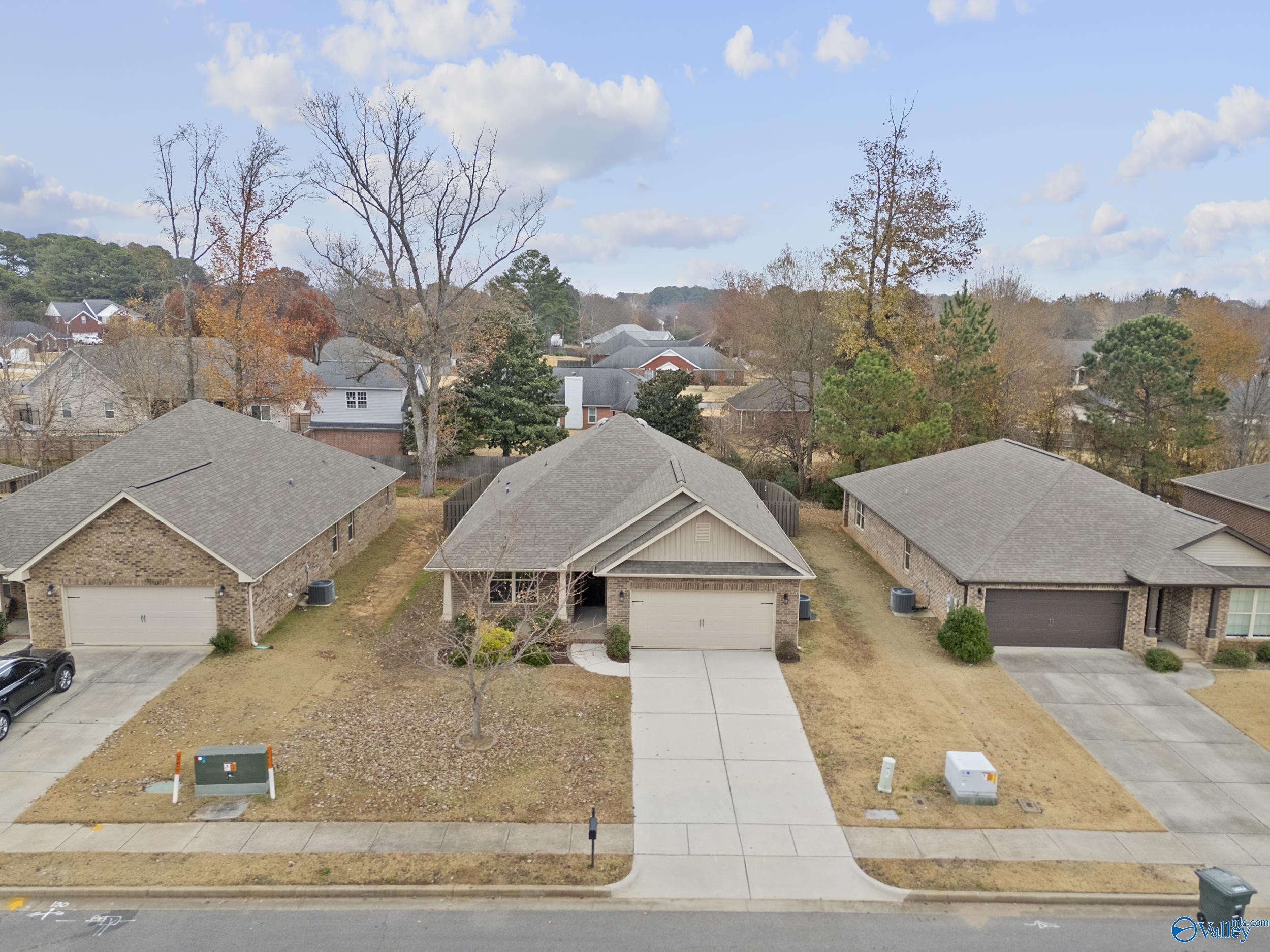 122 Summer Pointe Lane