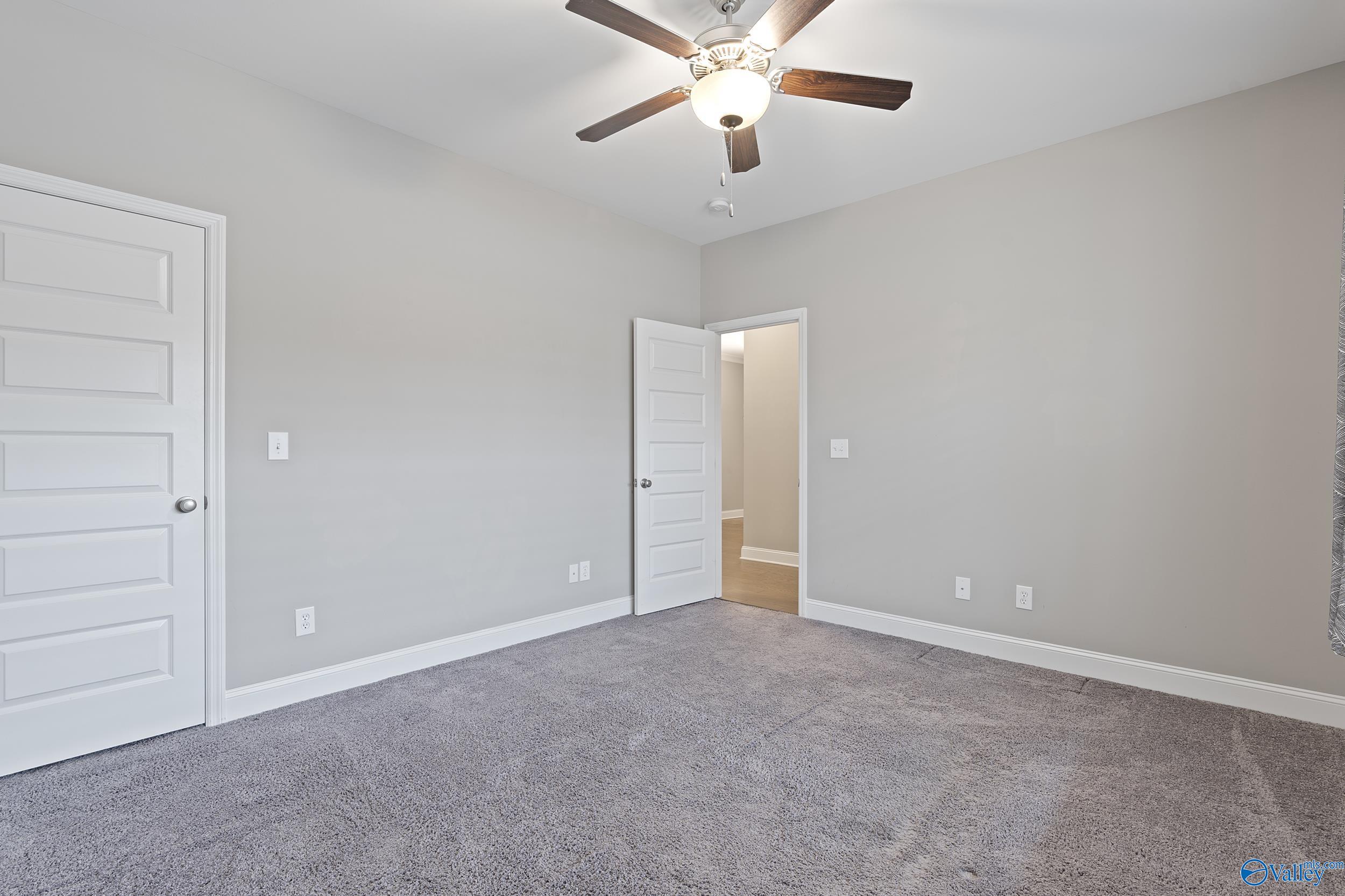 122 Summer Pointe Lane