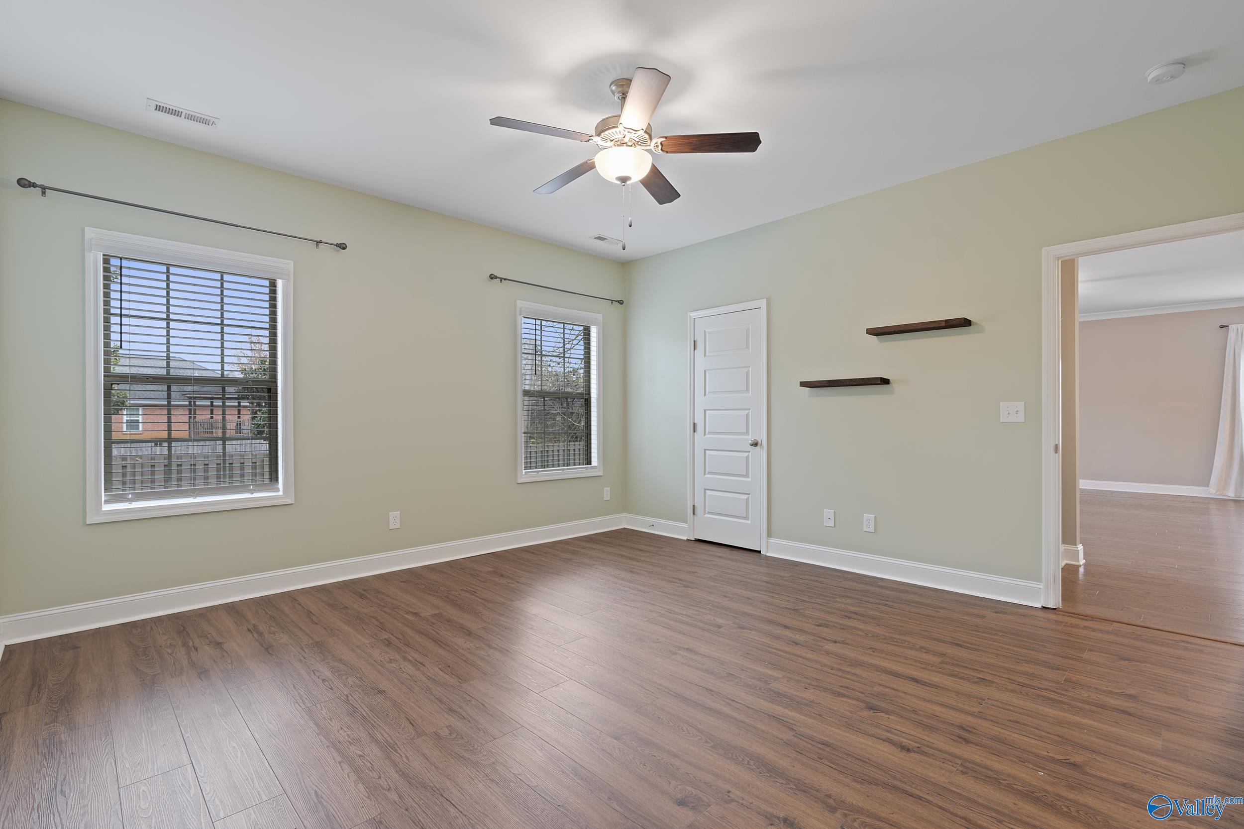 122 Summer Pointe Lane