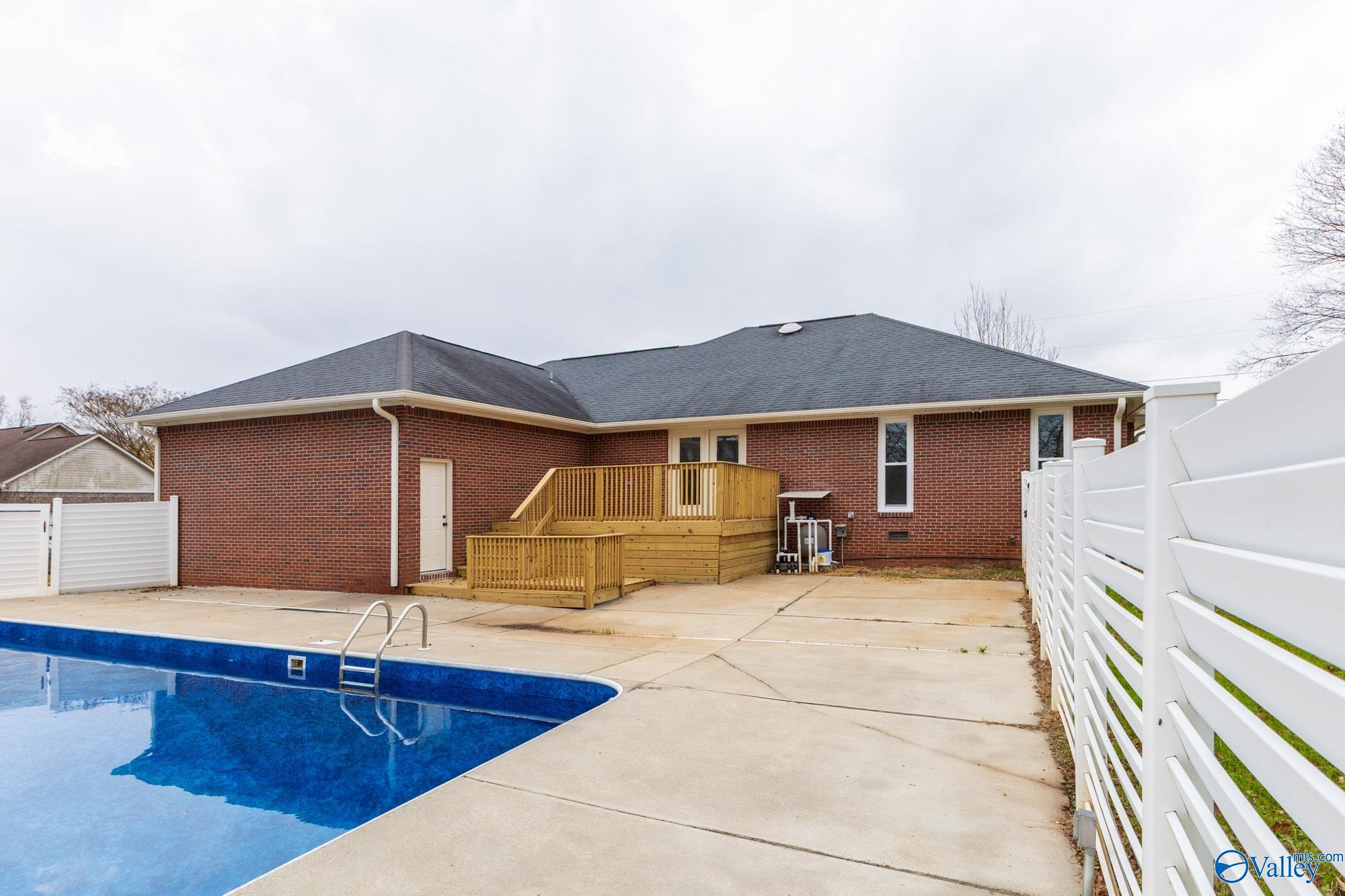120 Singletree Drive
