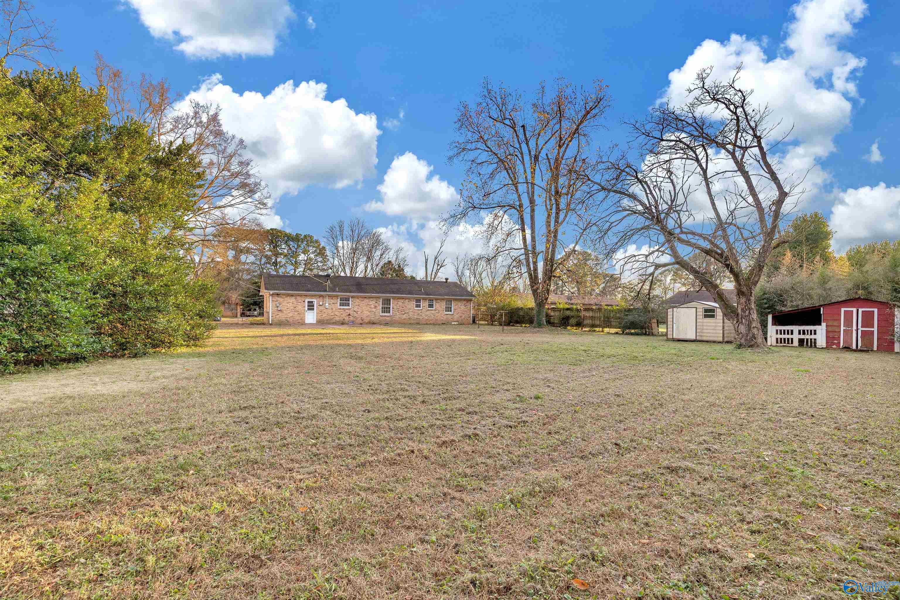 3910 Shamrock Drive NW