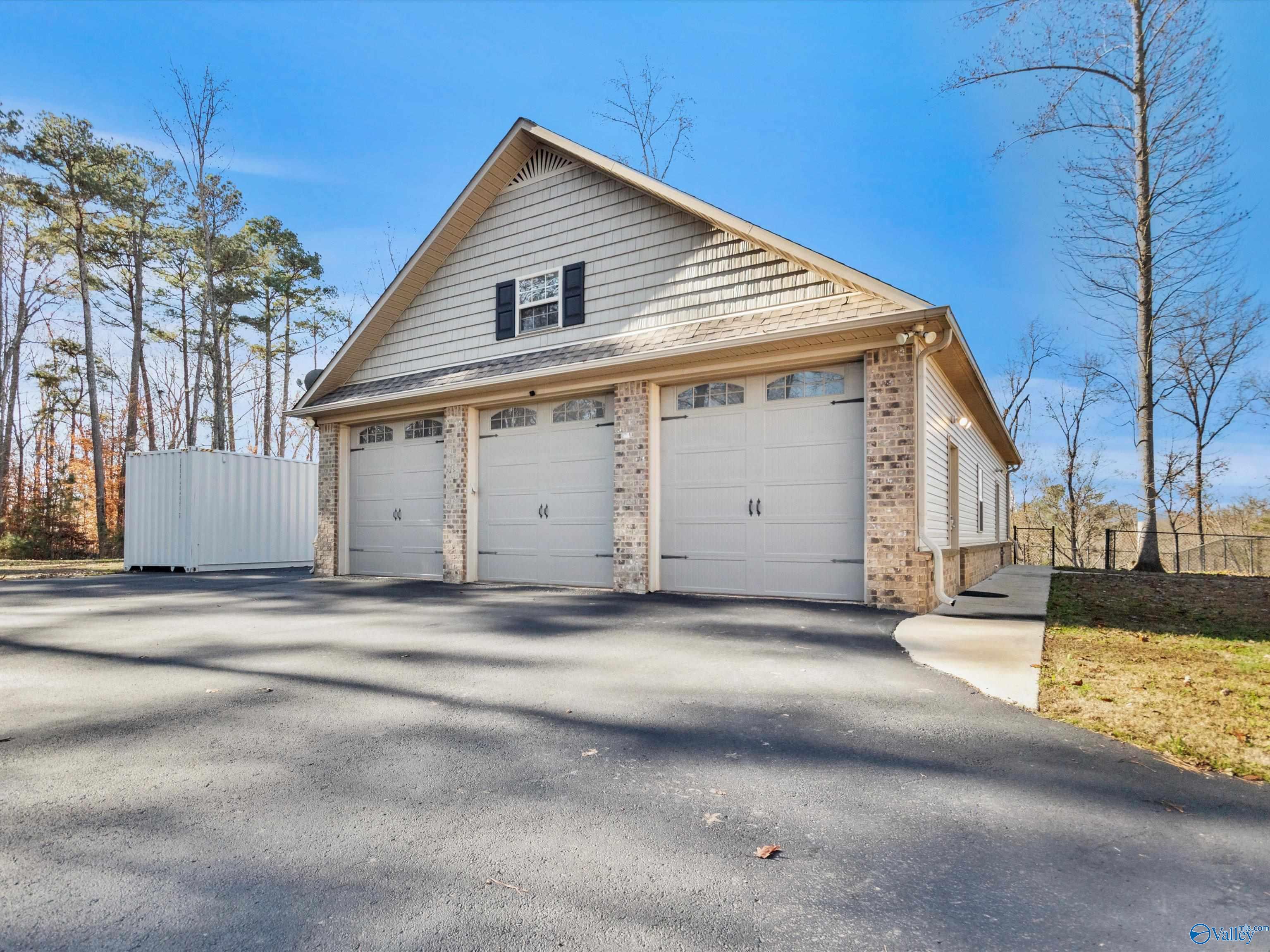 343 Mccutcheon Lane