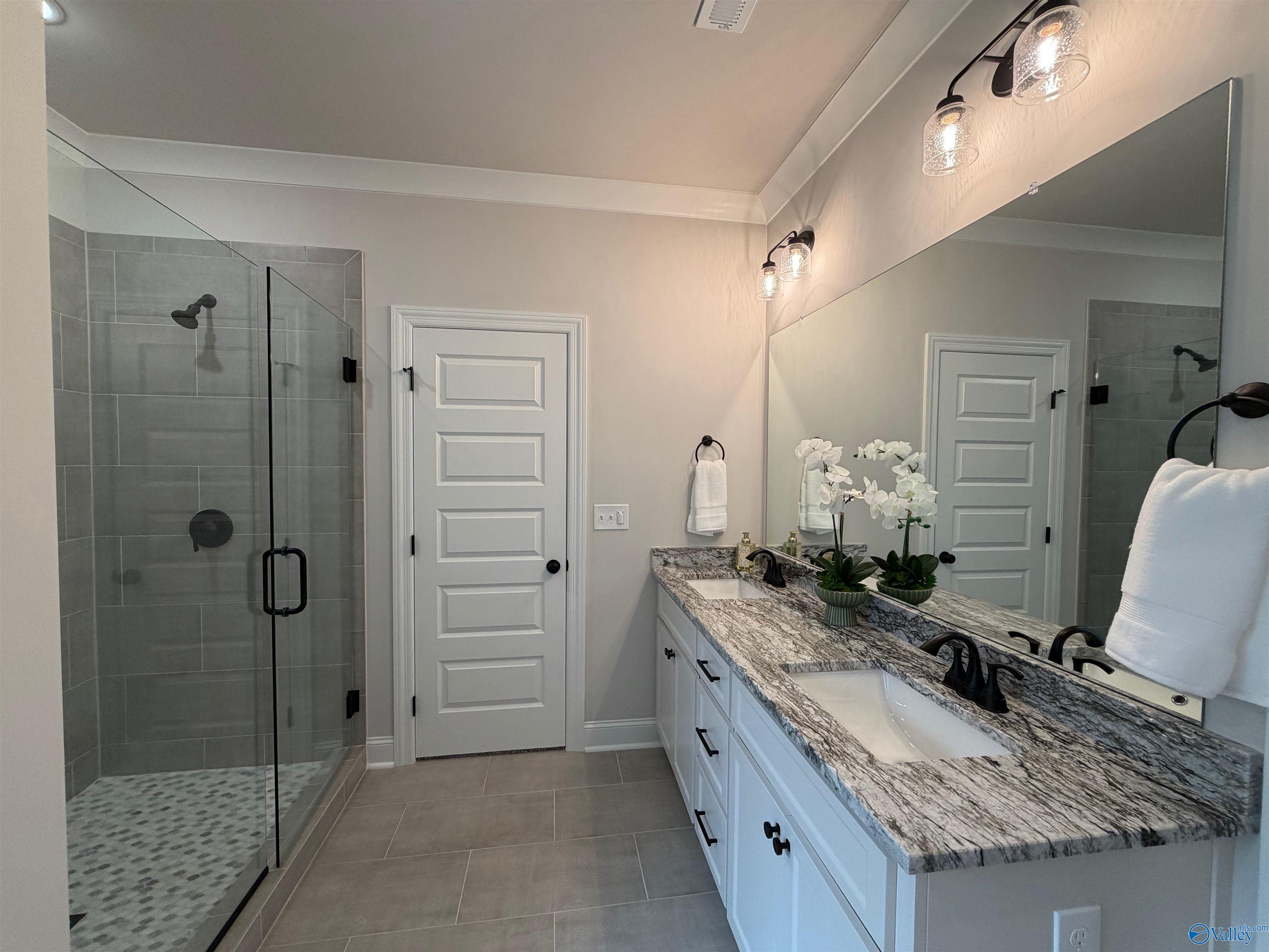 133 Old Forest Road