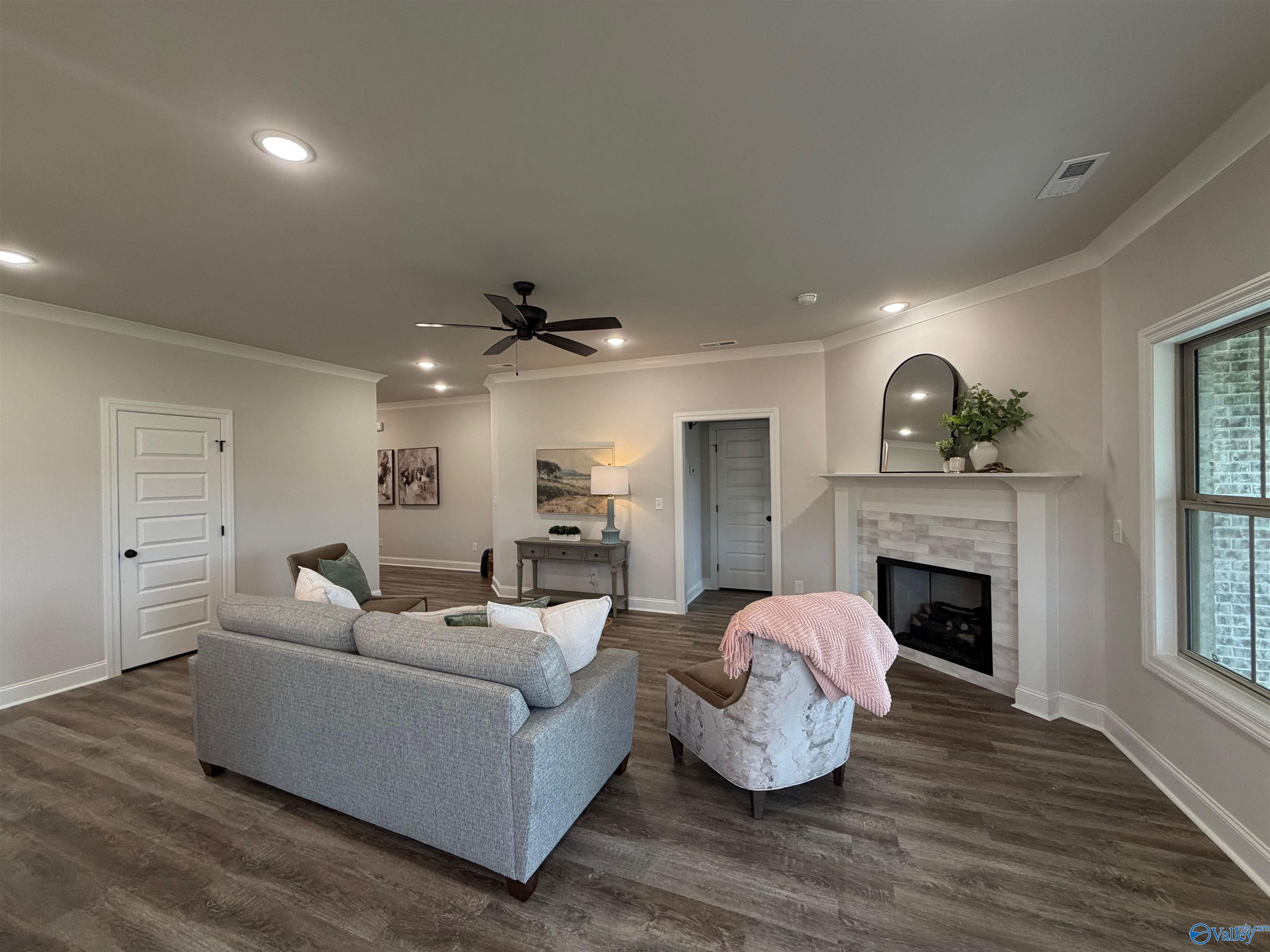 133 Old Forest Road
