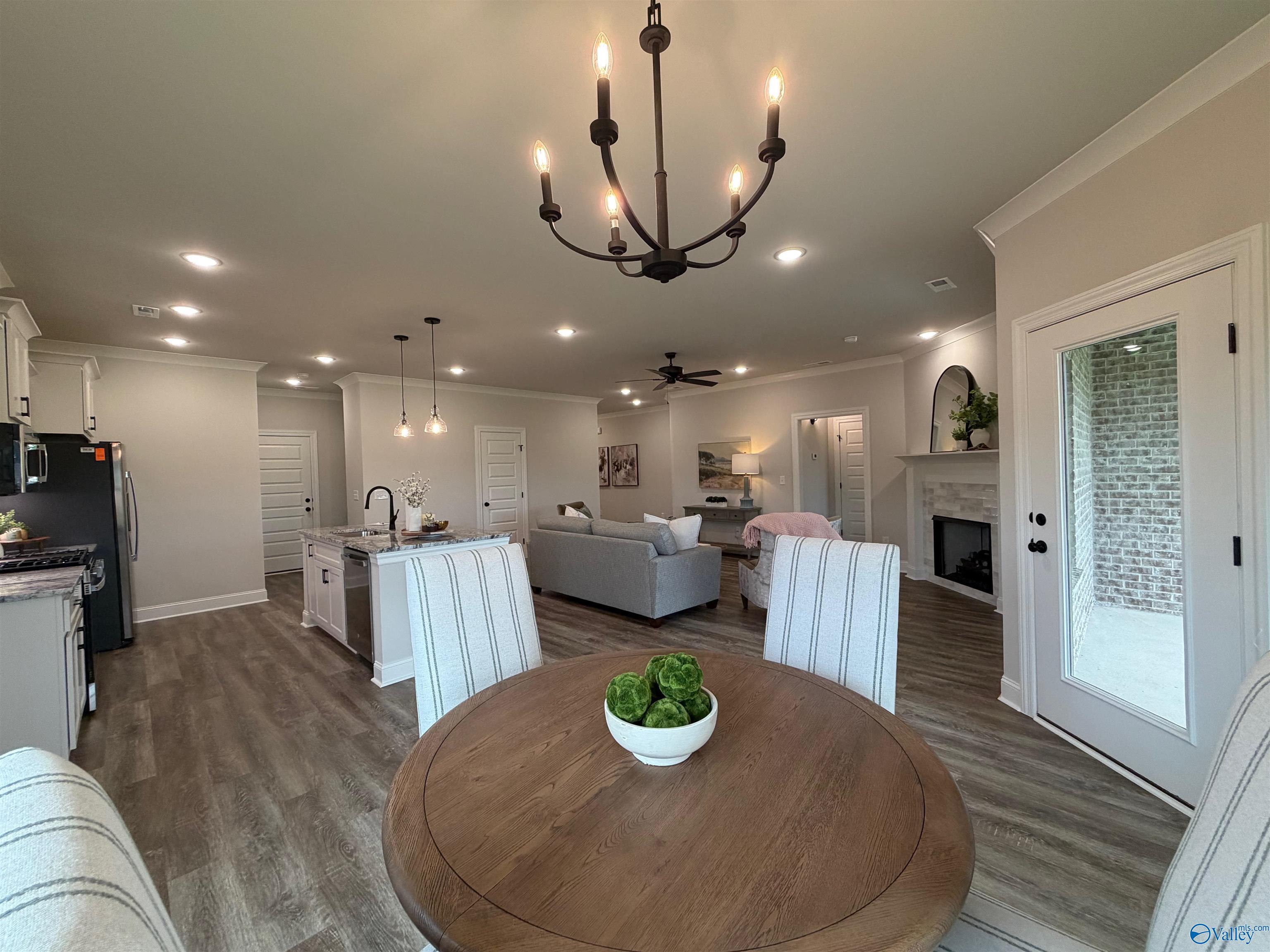 133 Old Forest Road