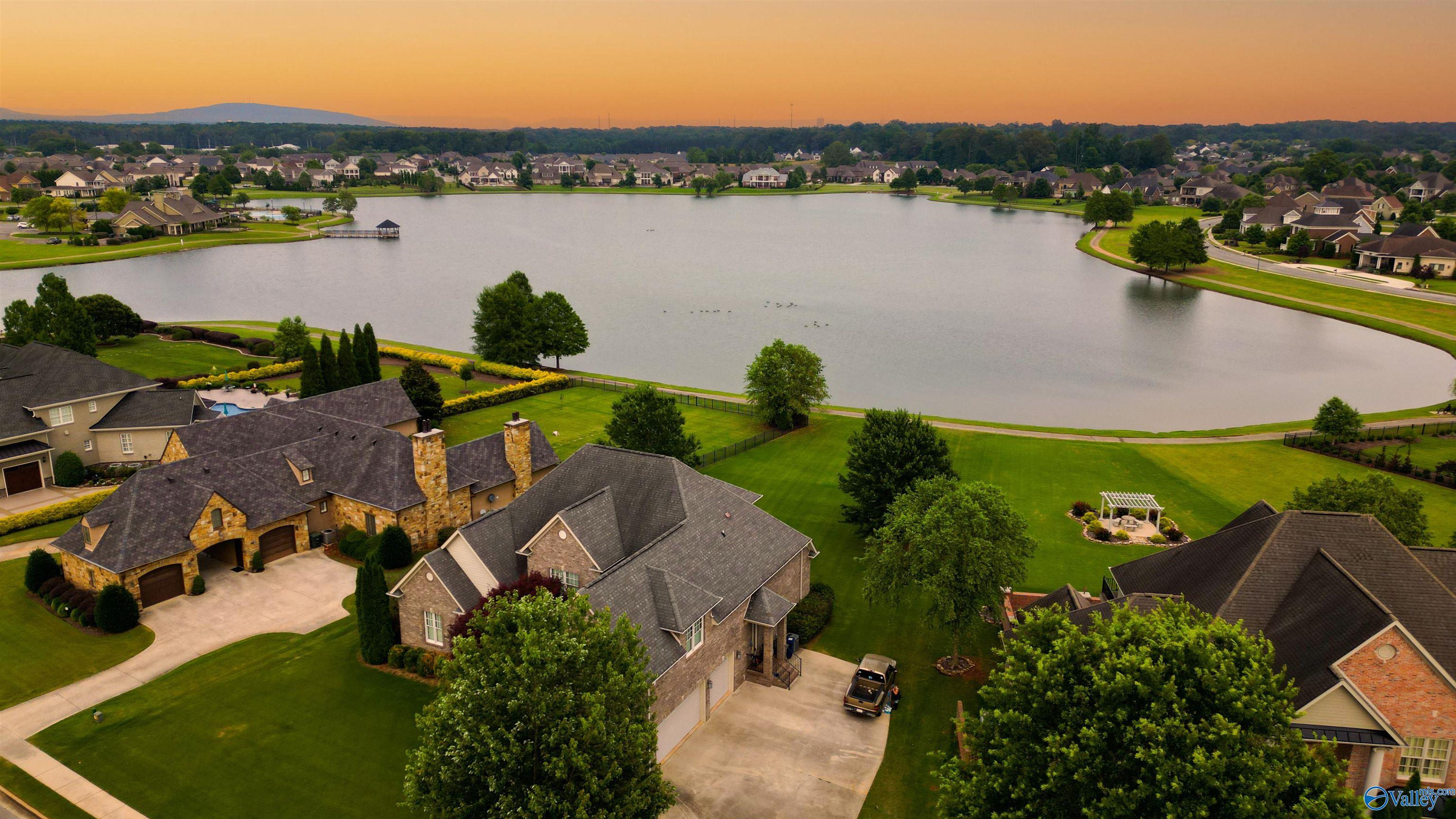 511 West Mossyleaf Drive