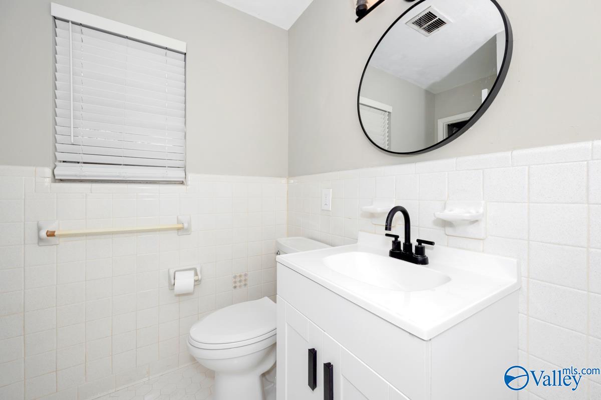 1204 Willowbrook Drive SE APT C