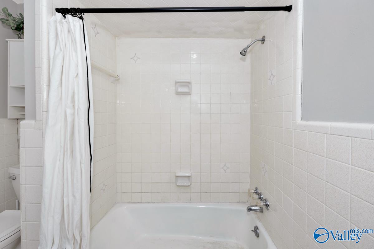 1204 Willowbrook Drive SE APT C