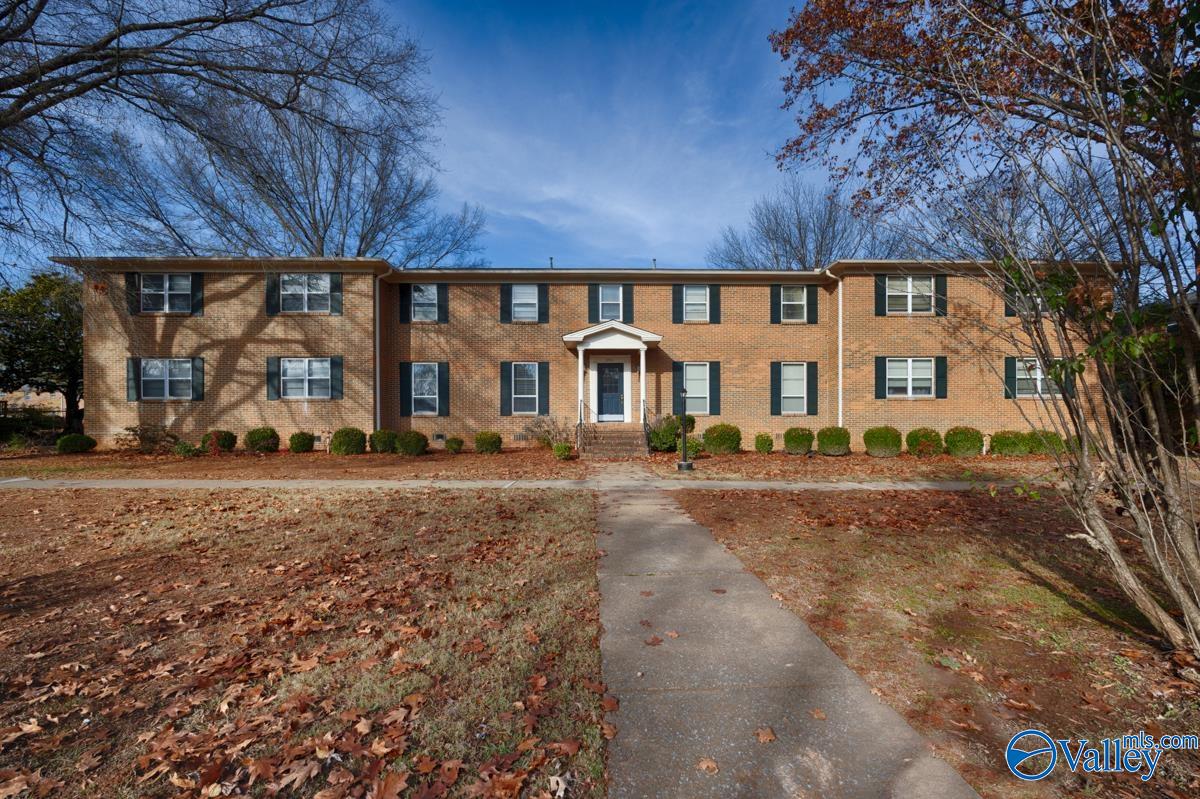 1204 Willowbrook Drive SE APT C