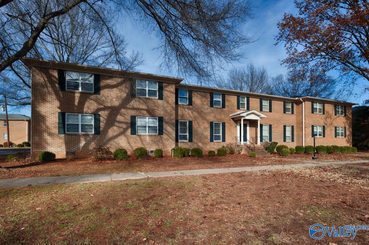1204 Willowbrook Drive SE APT C