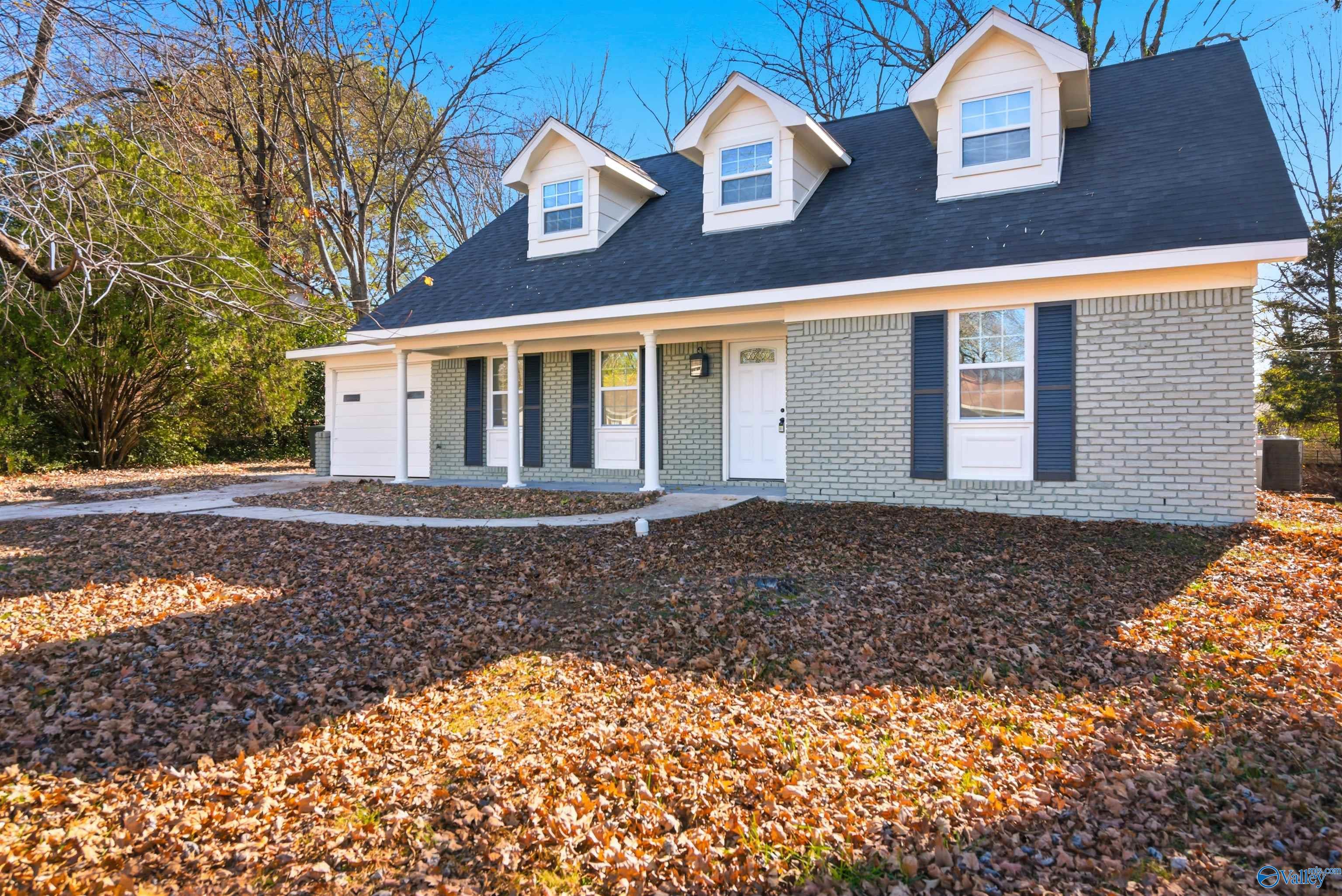 11028 Jean Road SE