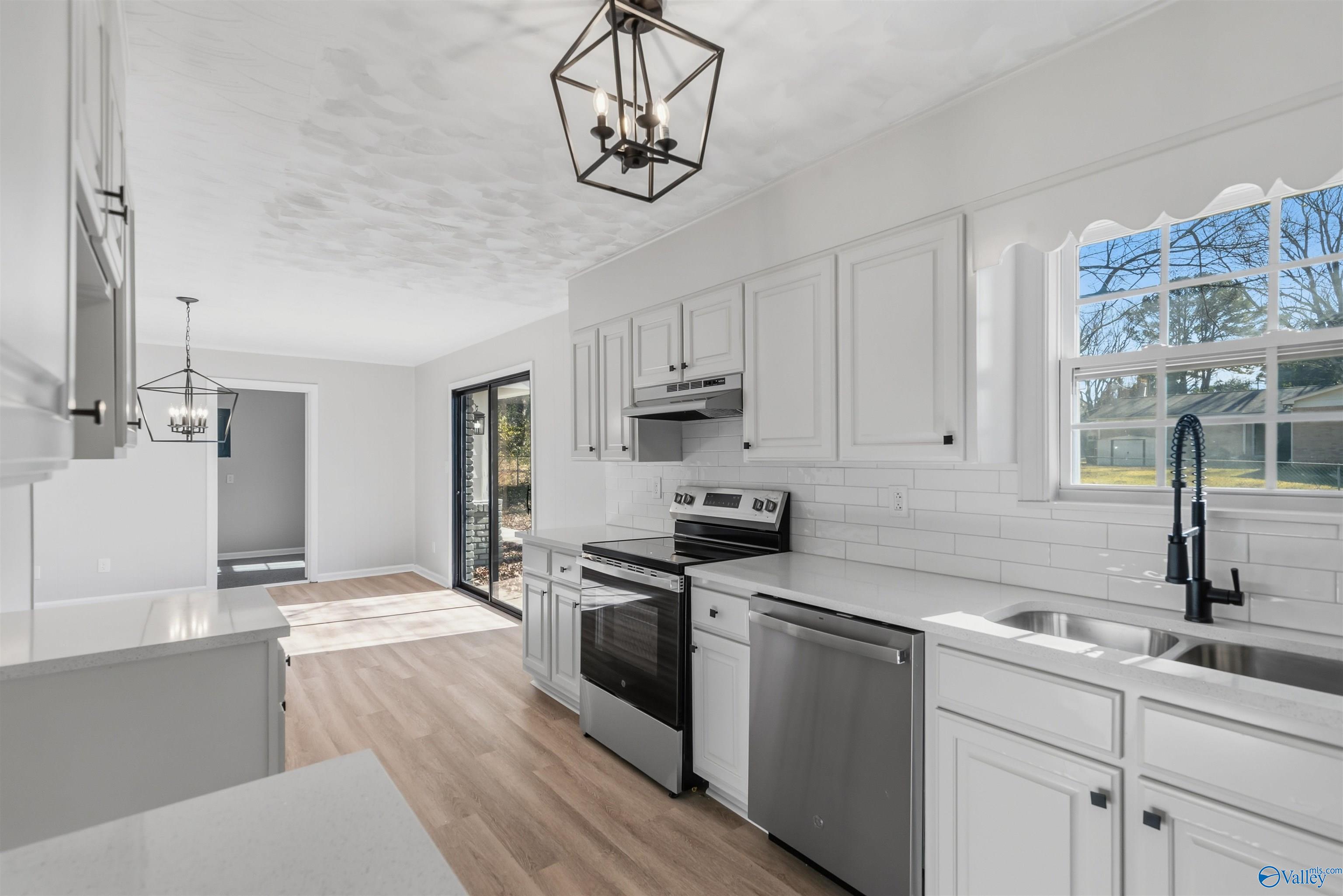 11028 Jean Road SE