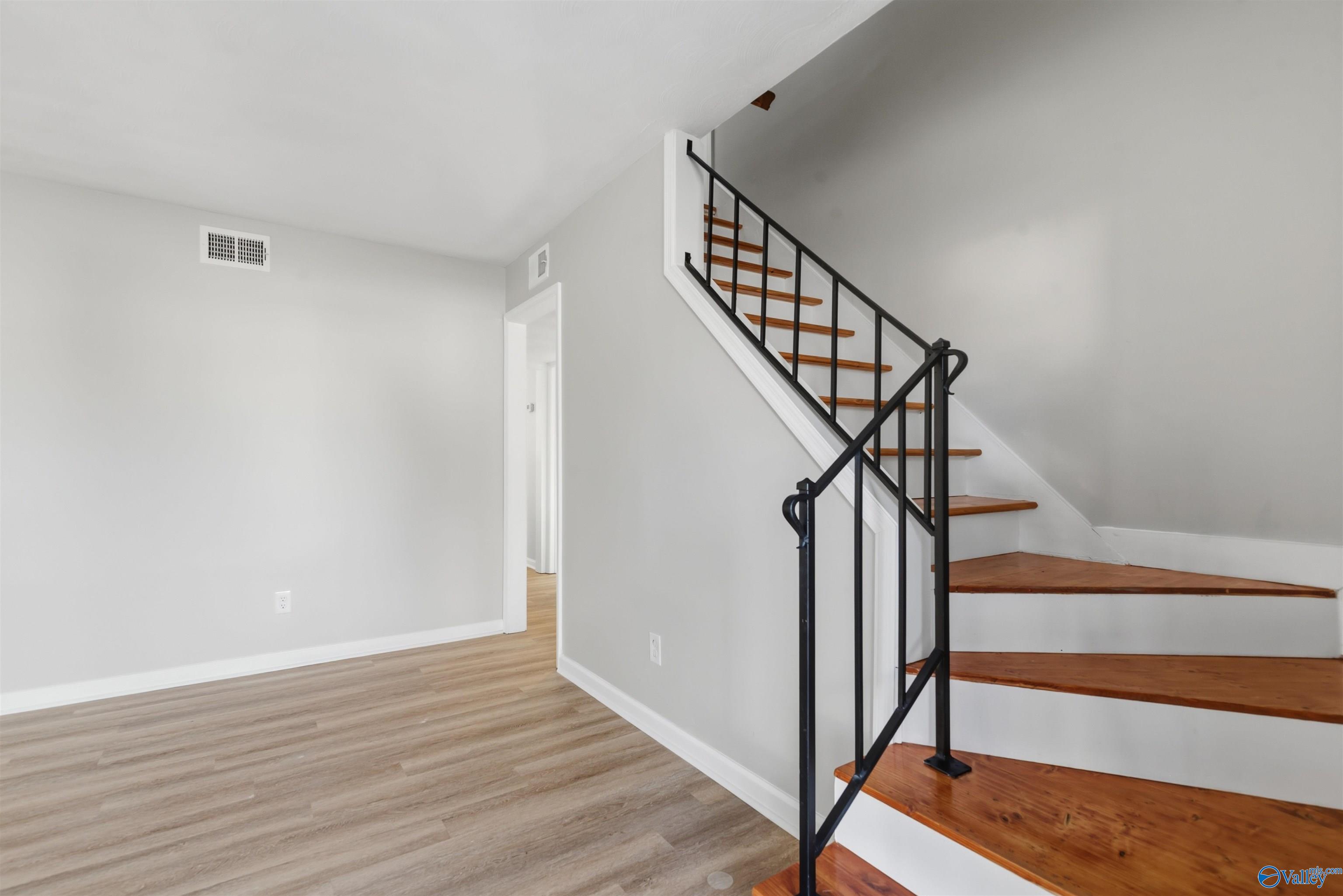 11028 Jean Road SE