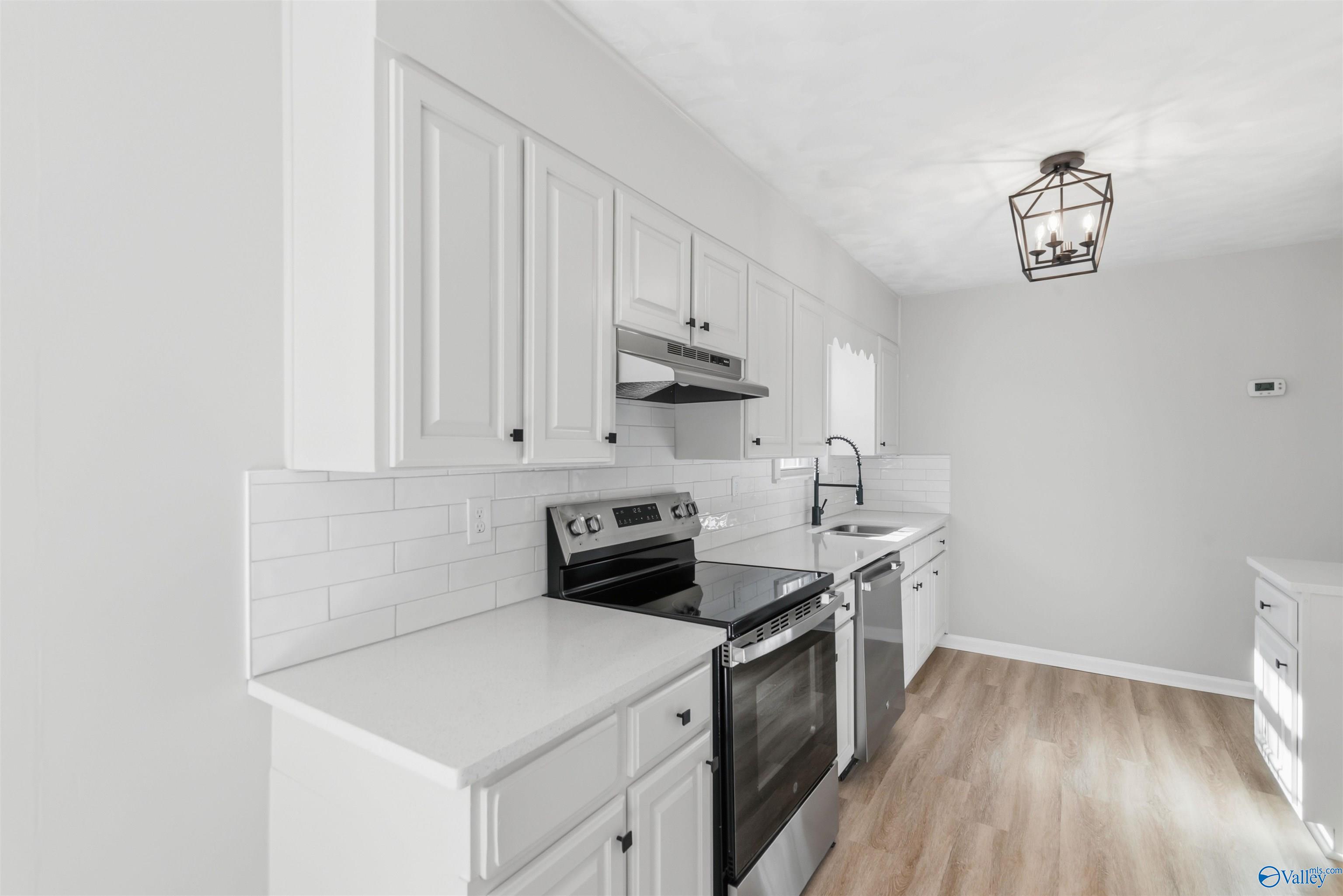 11028 Jean Road SE
