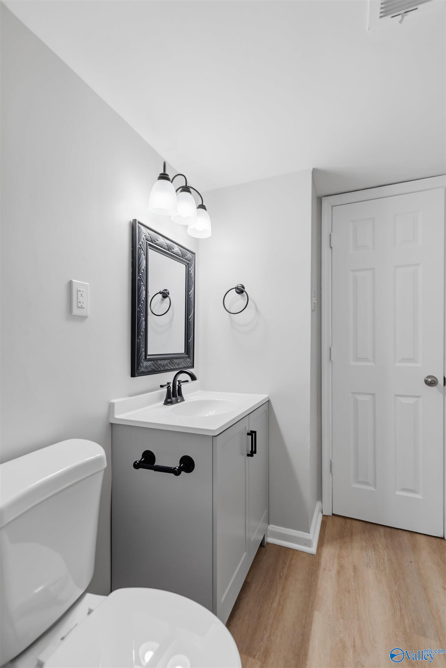 11028 Jean Road SE