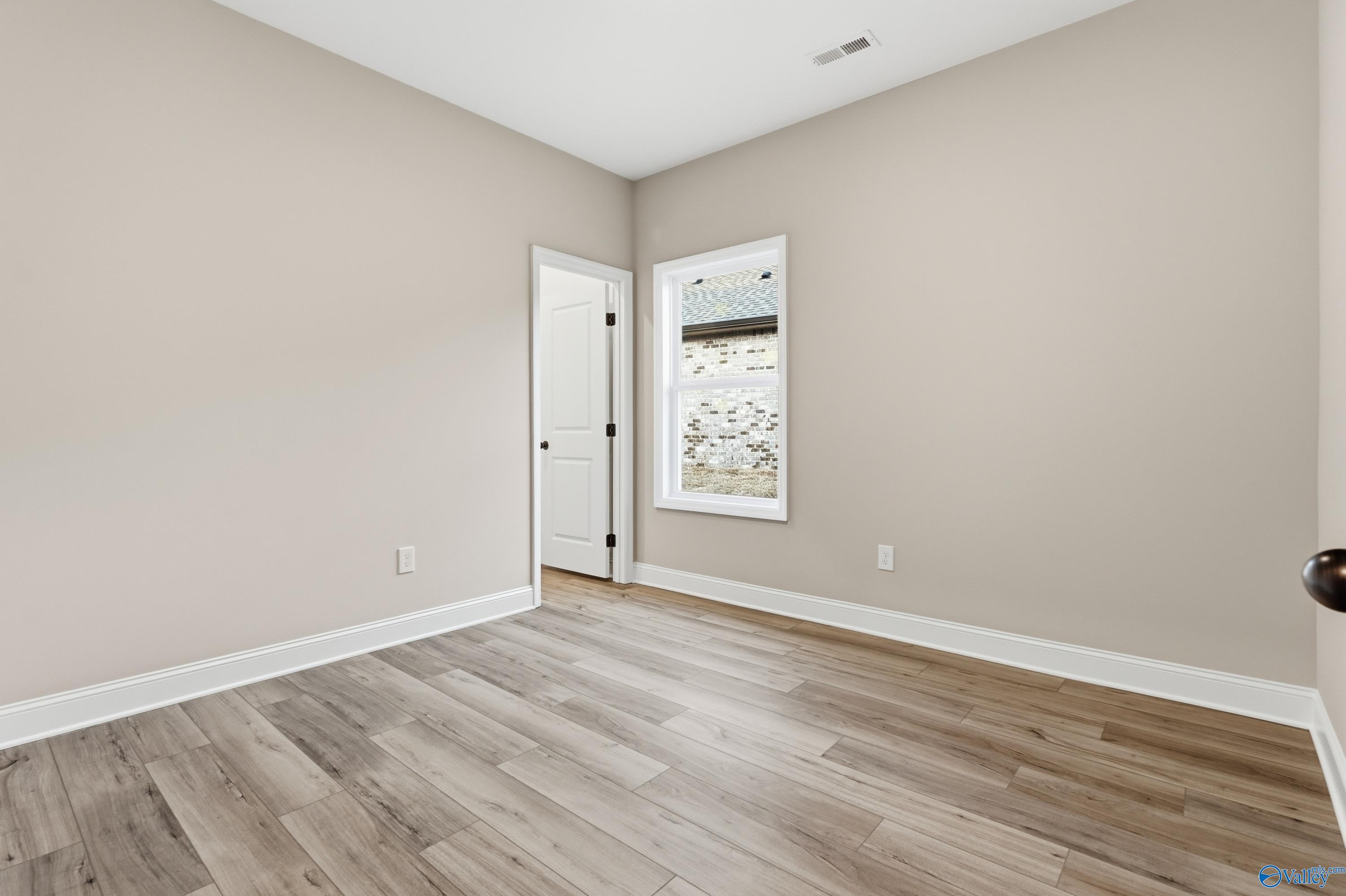 29471 Canoe Circle