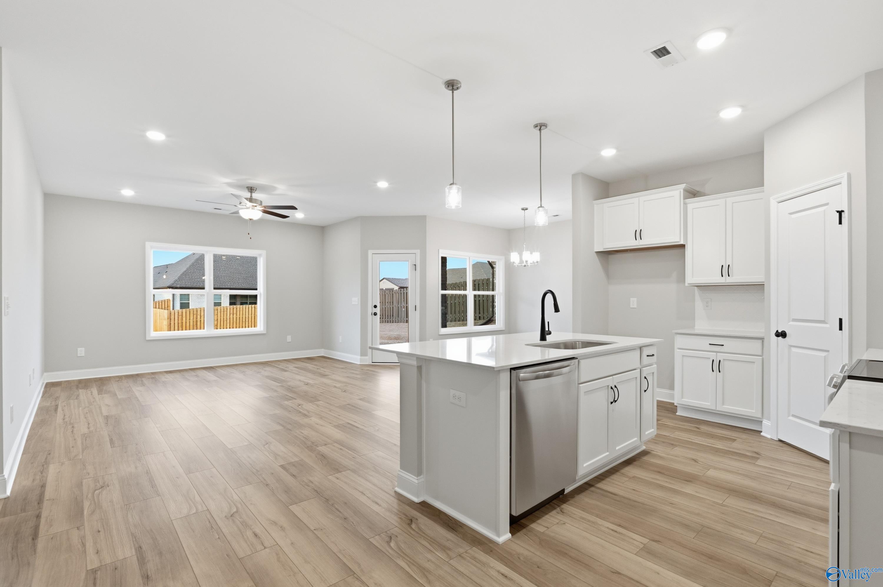 29471 Canoe Circle