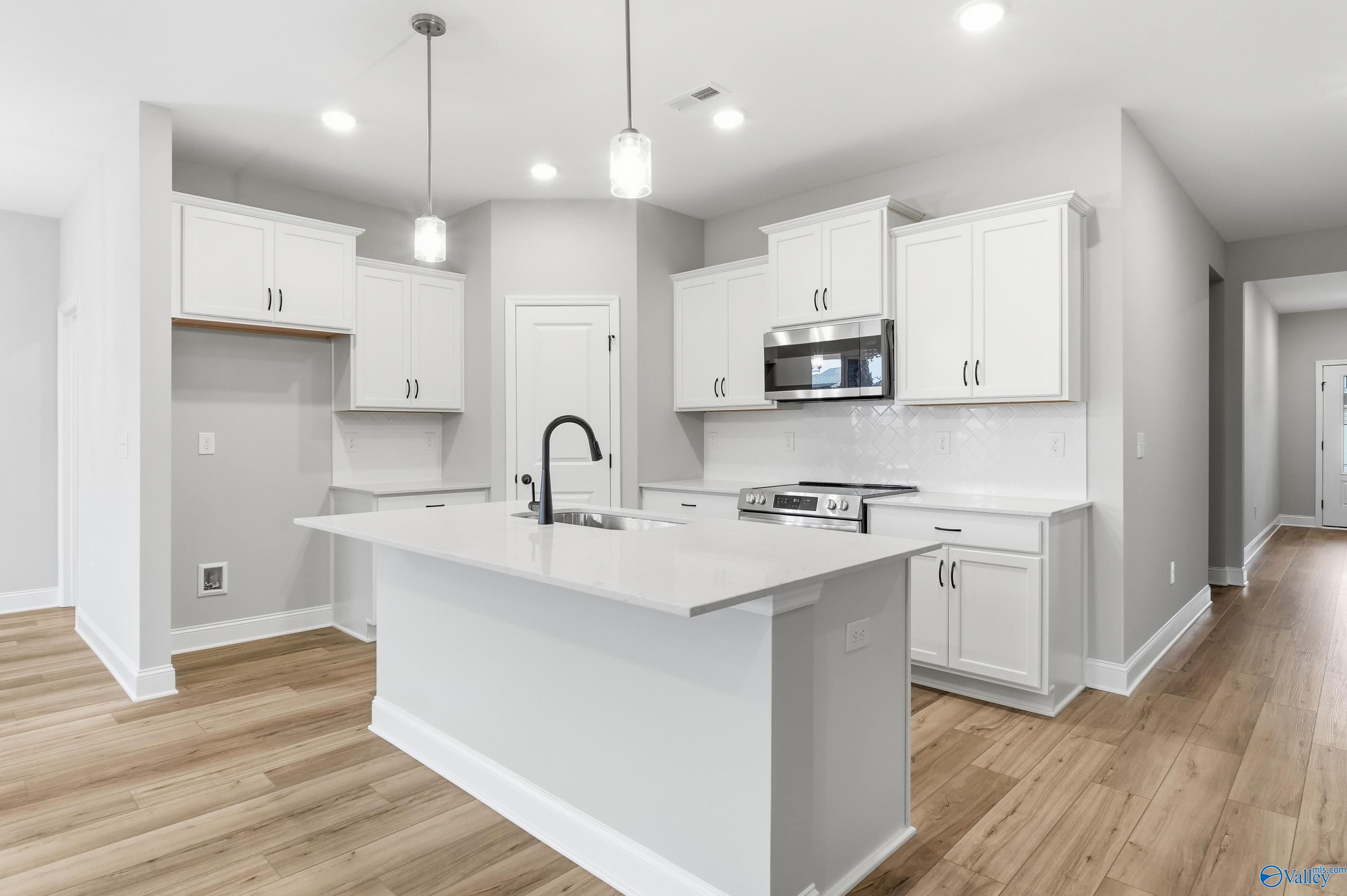 29471 Canoe Circle