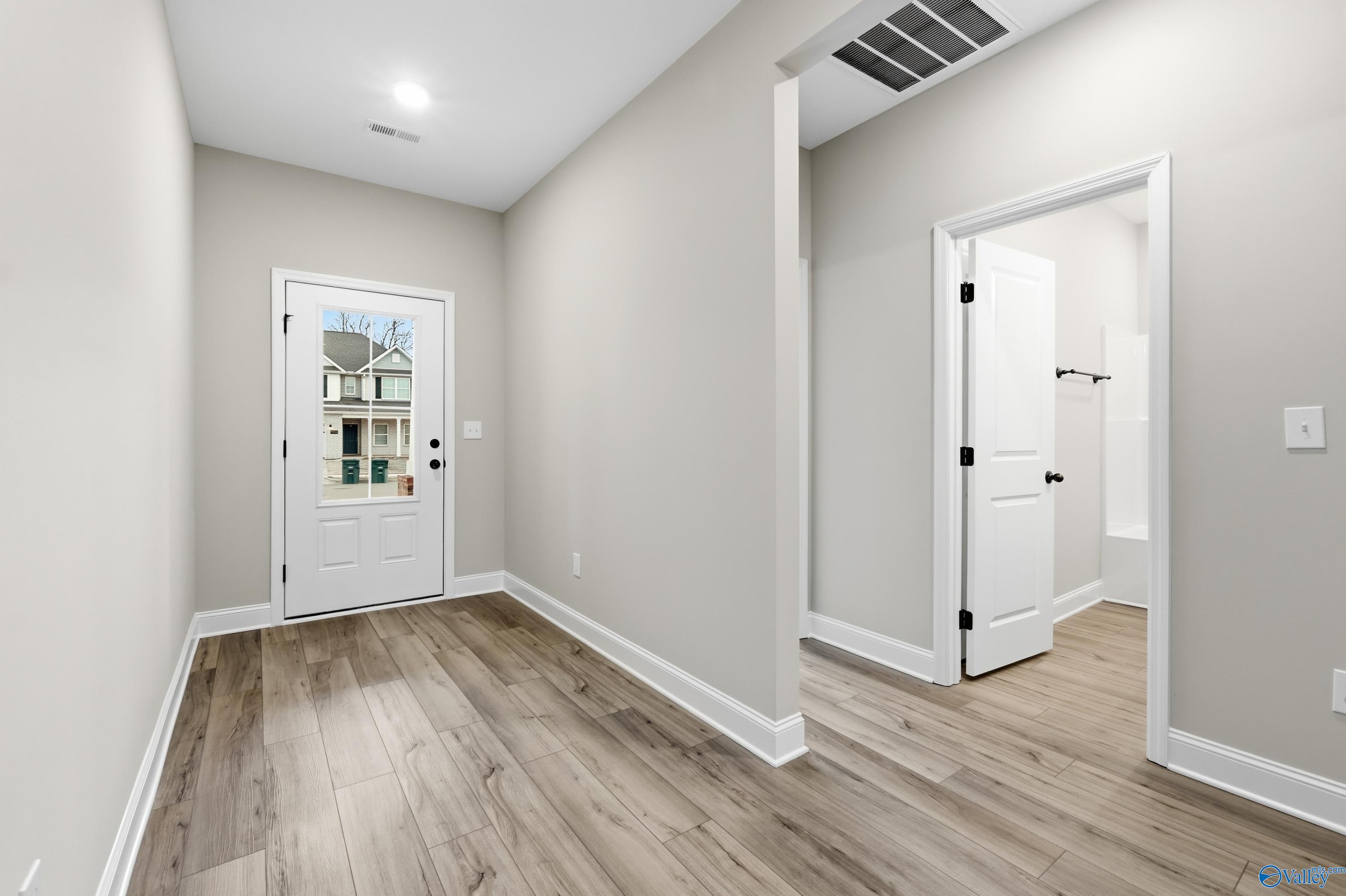 29471 Canoe Circle