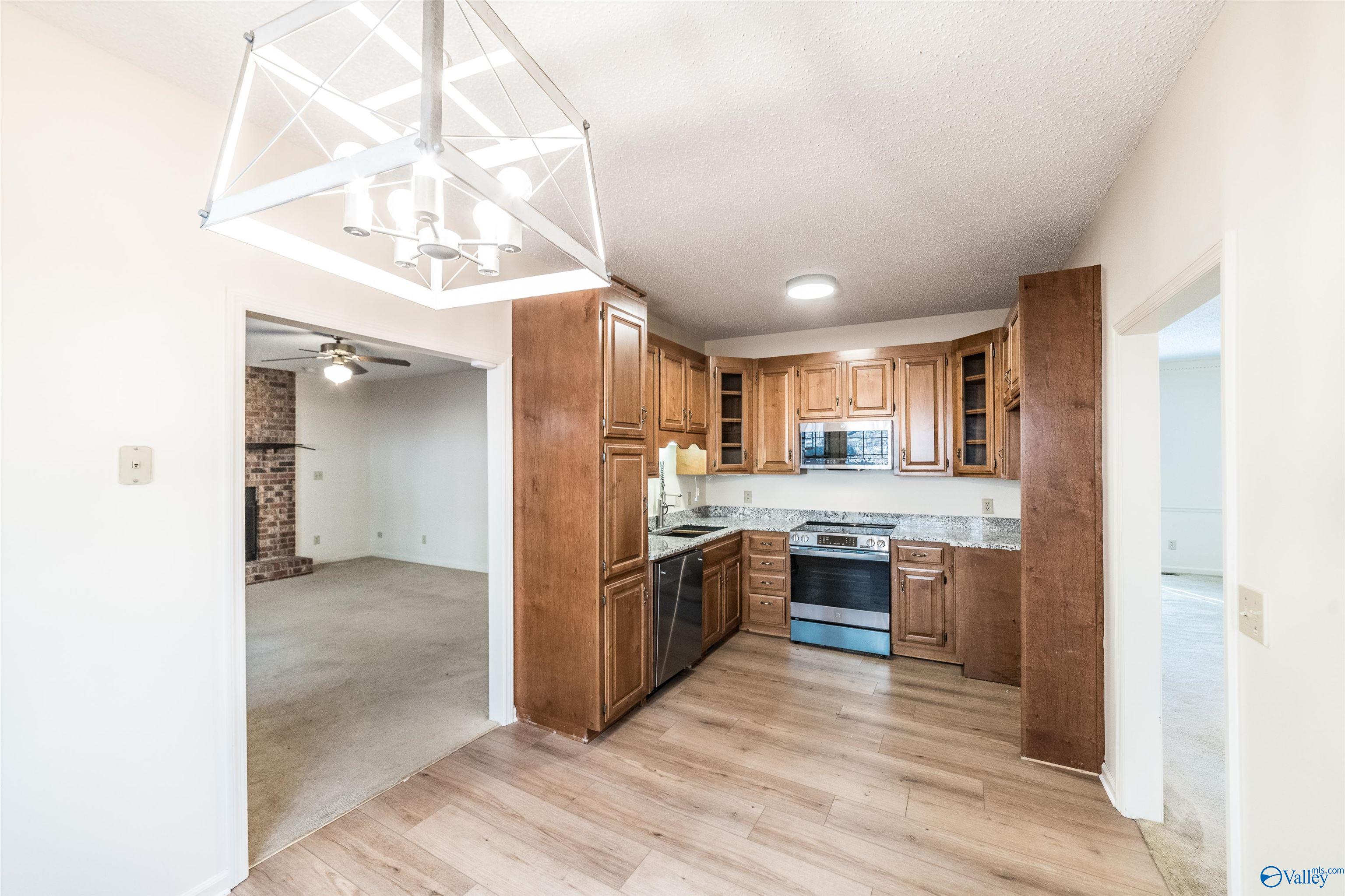 10102 Brandywine Drive SE