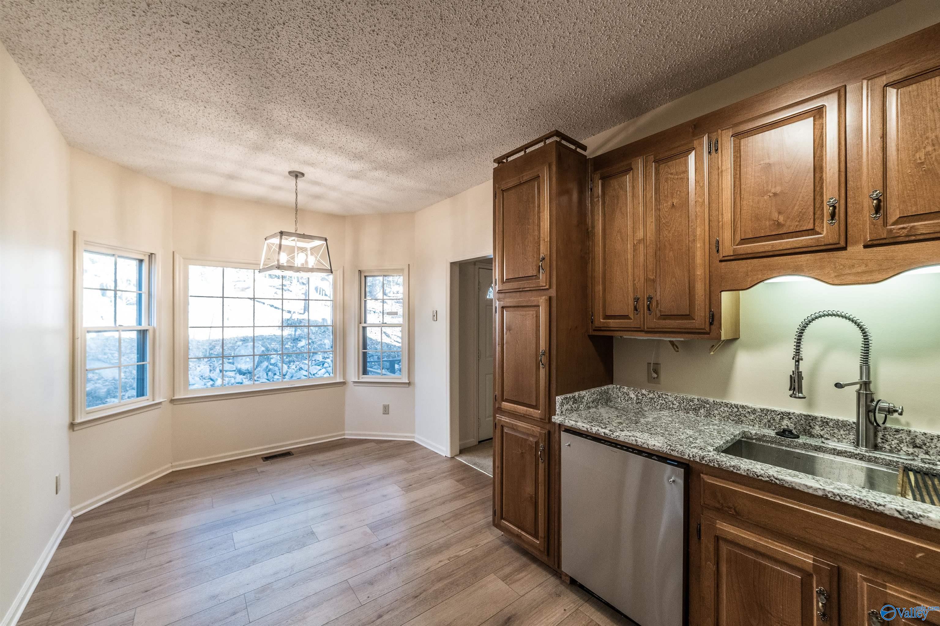 10102 Brandywine Drive SE