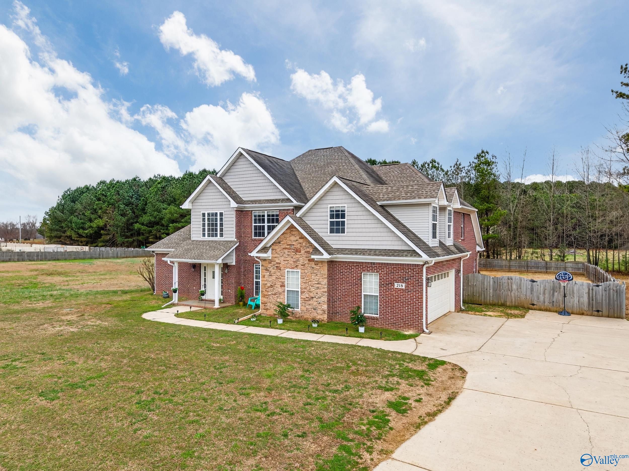 218 Harvest Ridge Drive