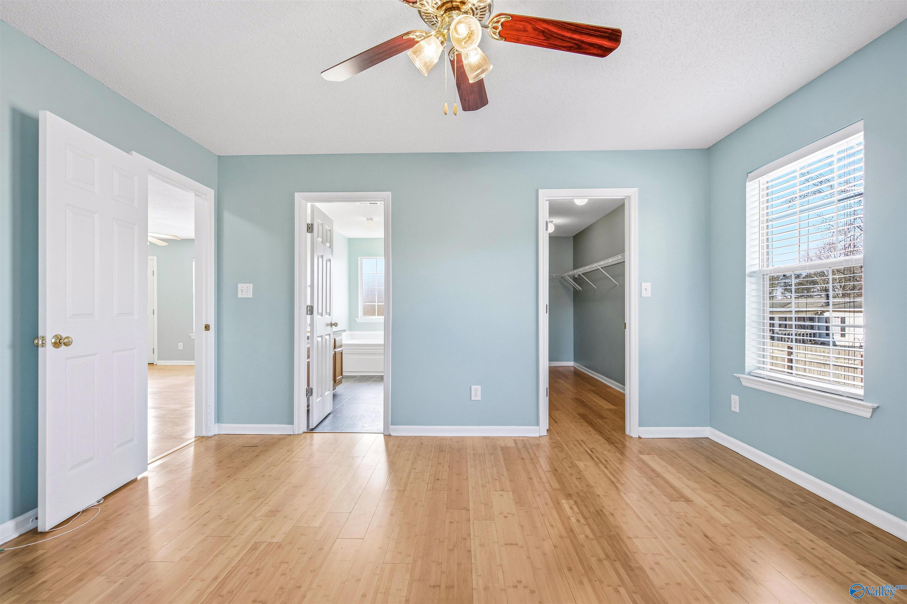8246 Wall Triana Hwy