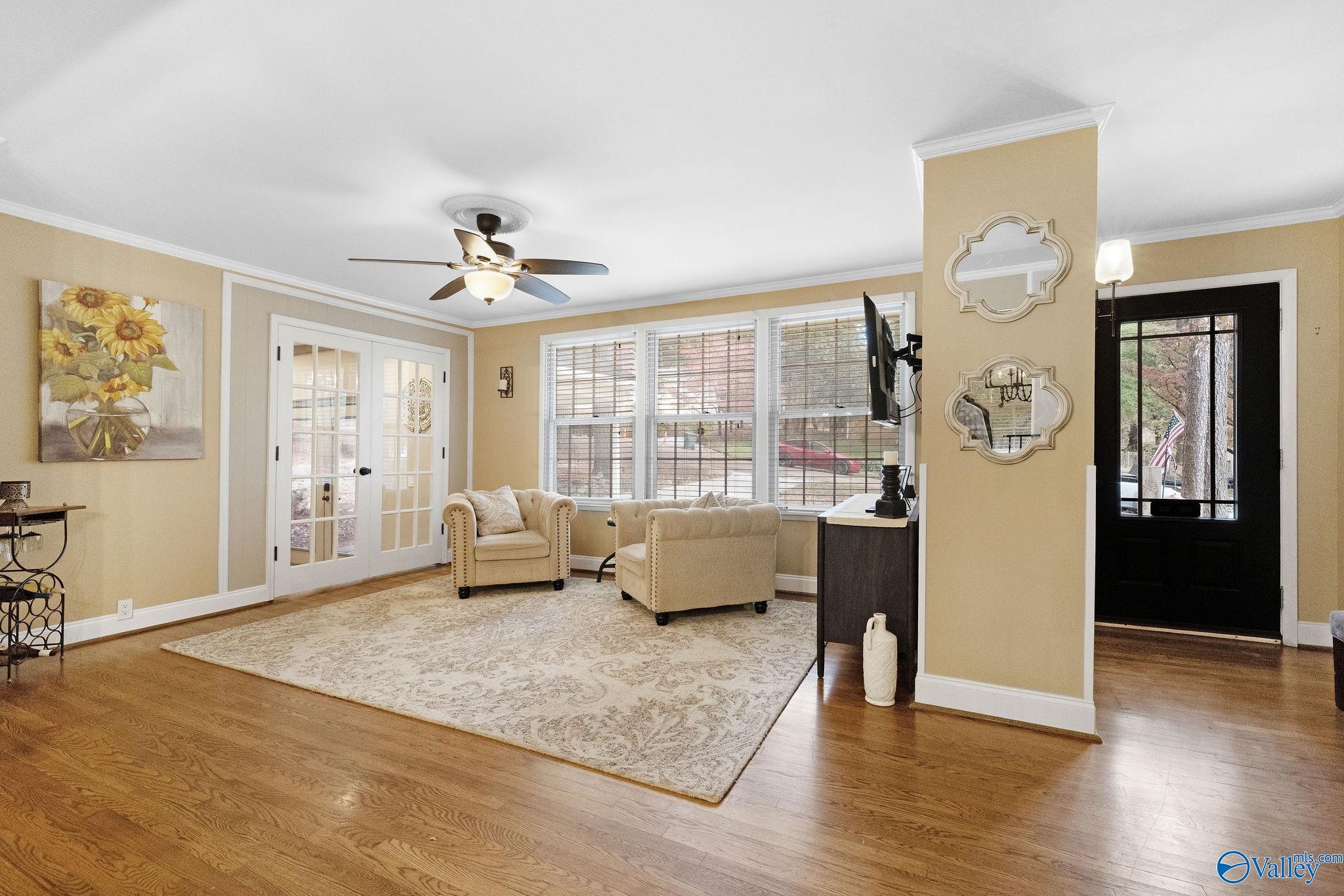 2607 Valley Brook Circle