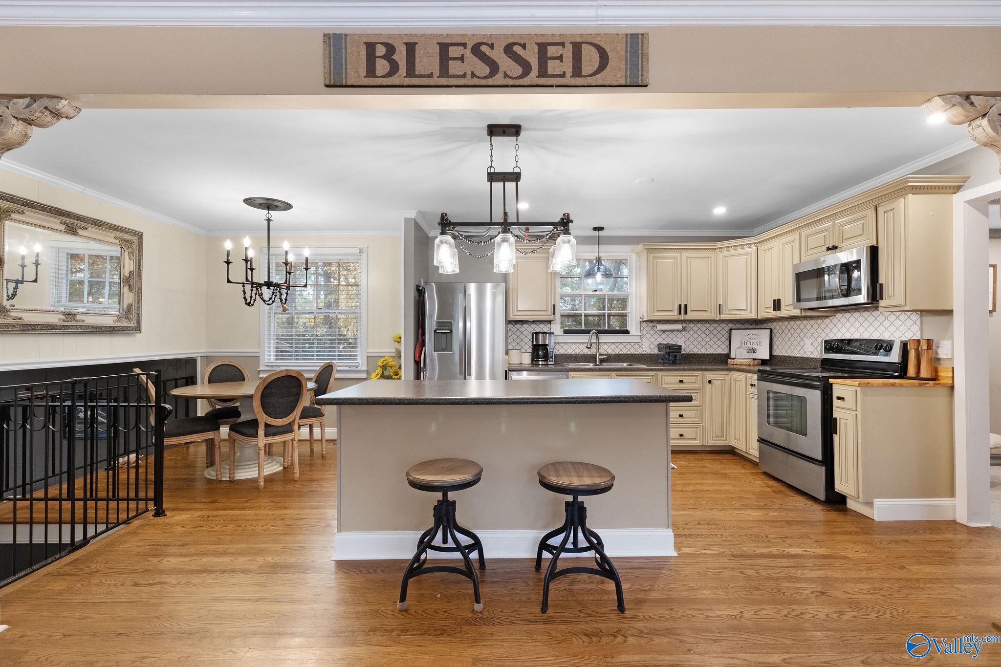 2607 Valley Brook Circle