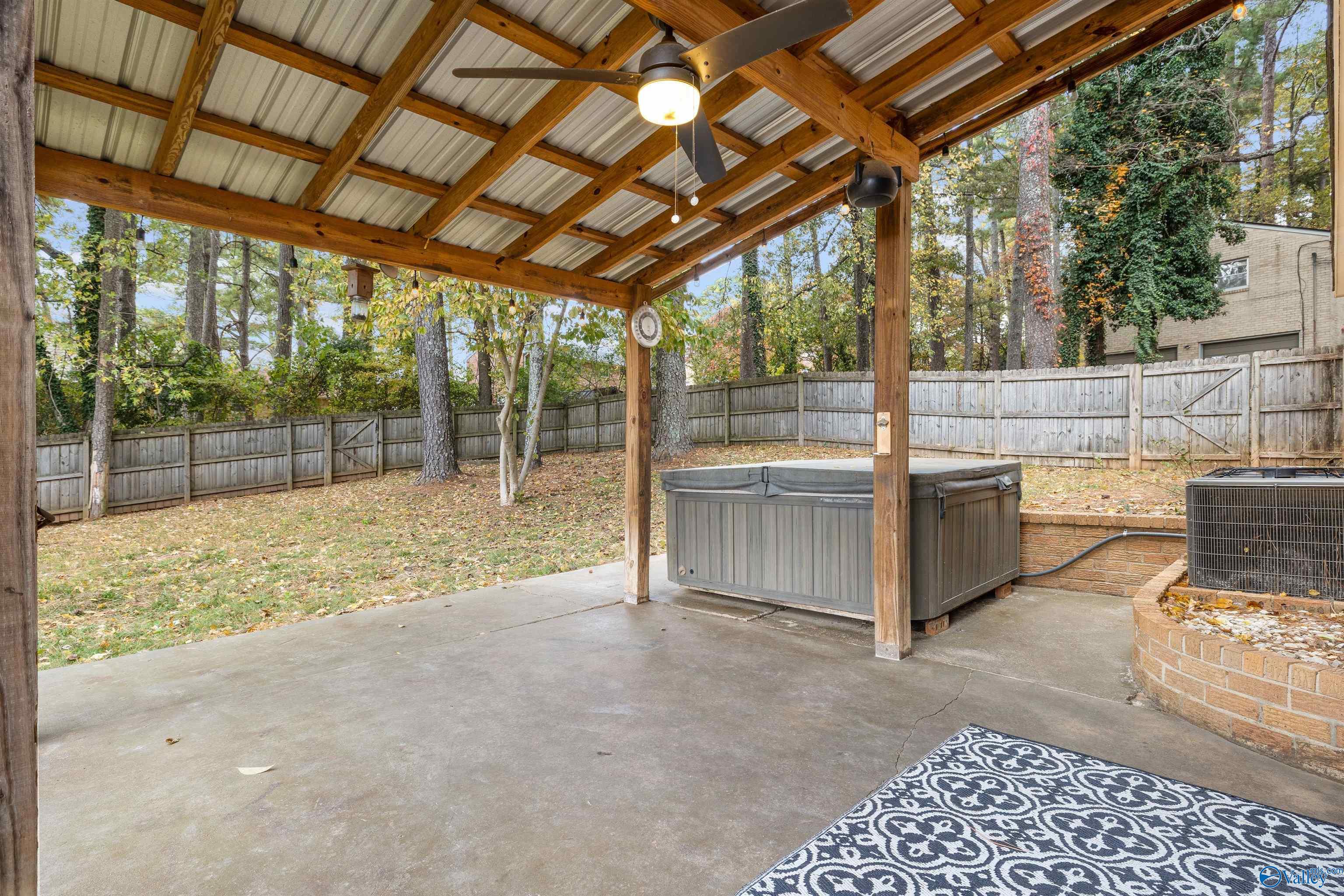 2607 Valley Brook Circle