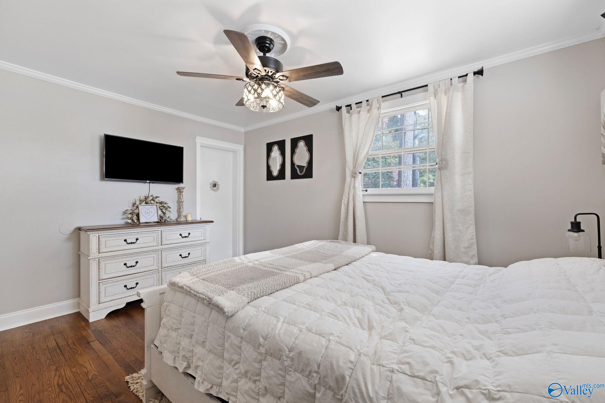 2607 Valley Brook Circle