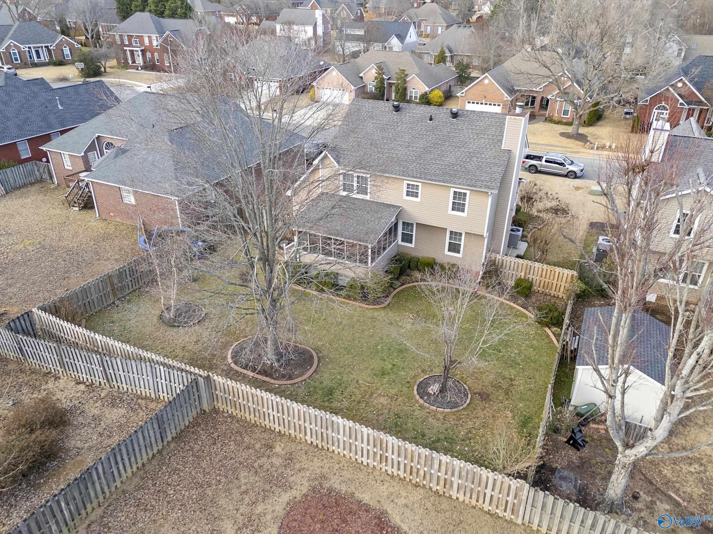 103 Ben Franklin Circle