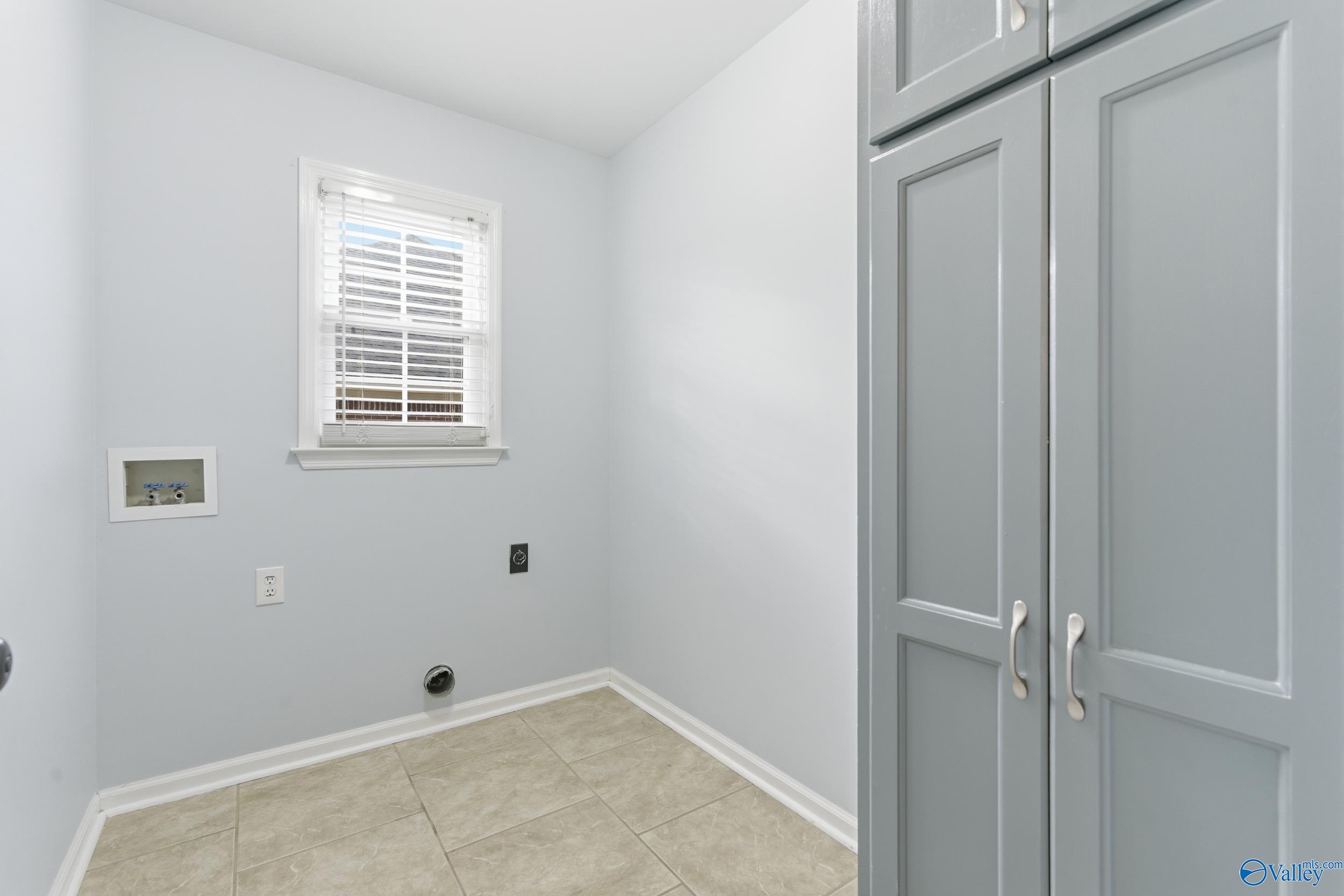 103 Ben Franklin Circle