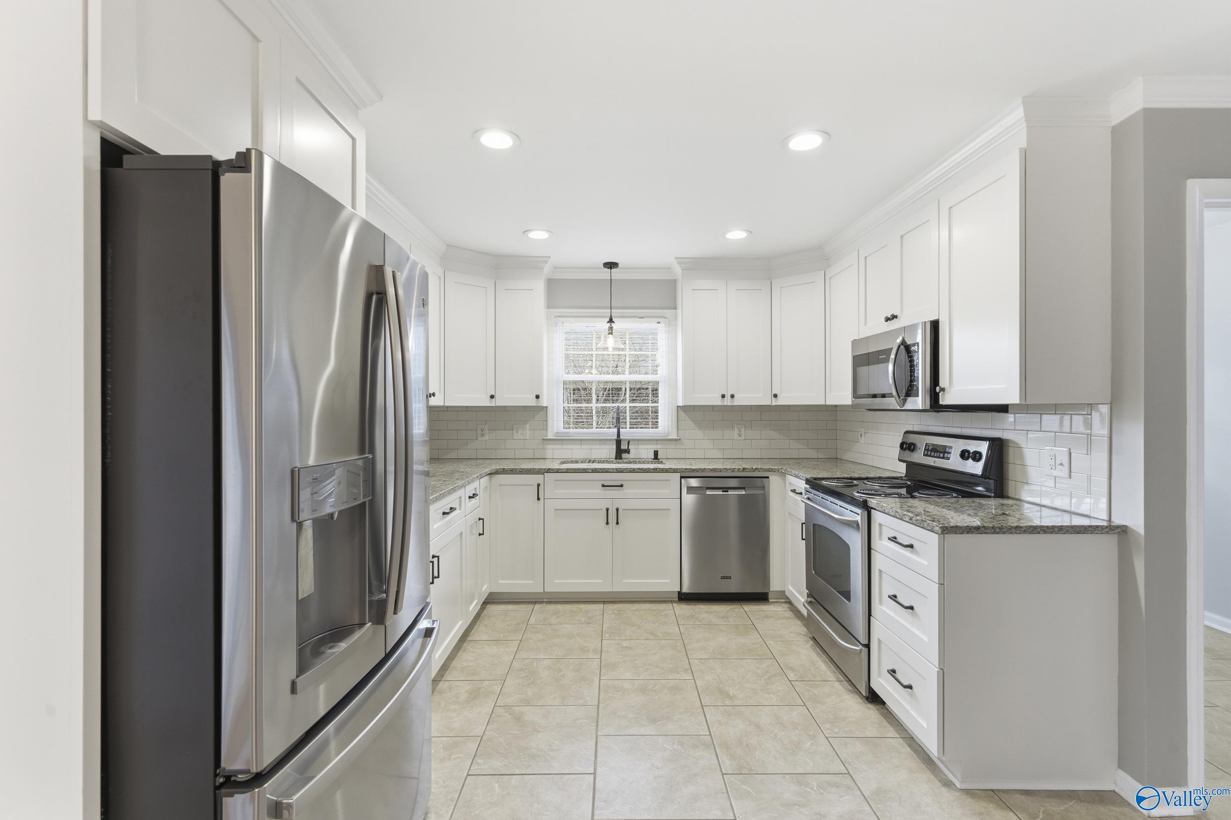 103 Ben Franklin Circle