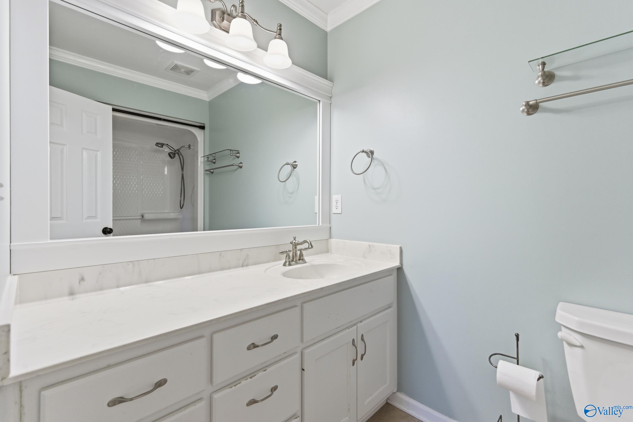 103 Ben Franklin Circle