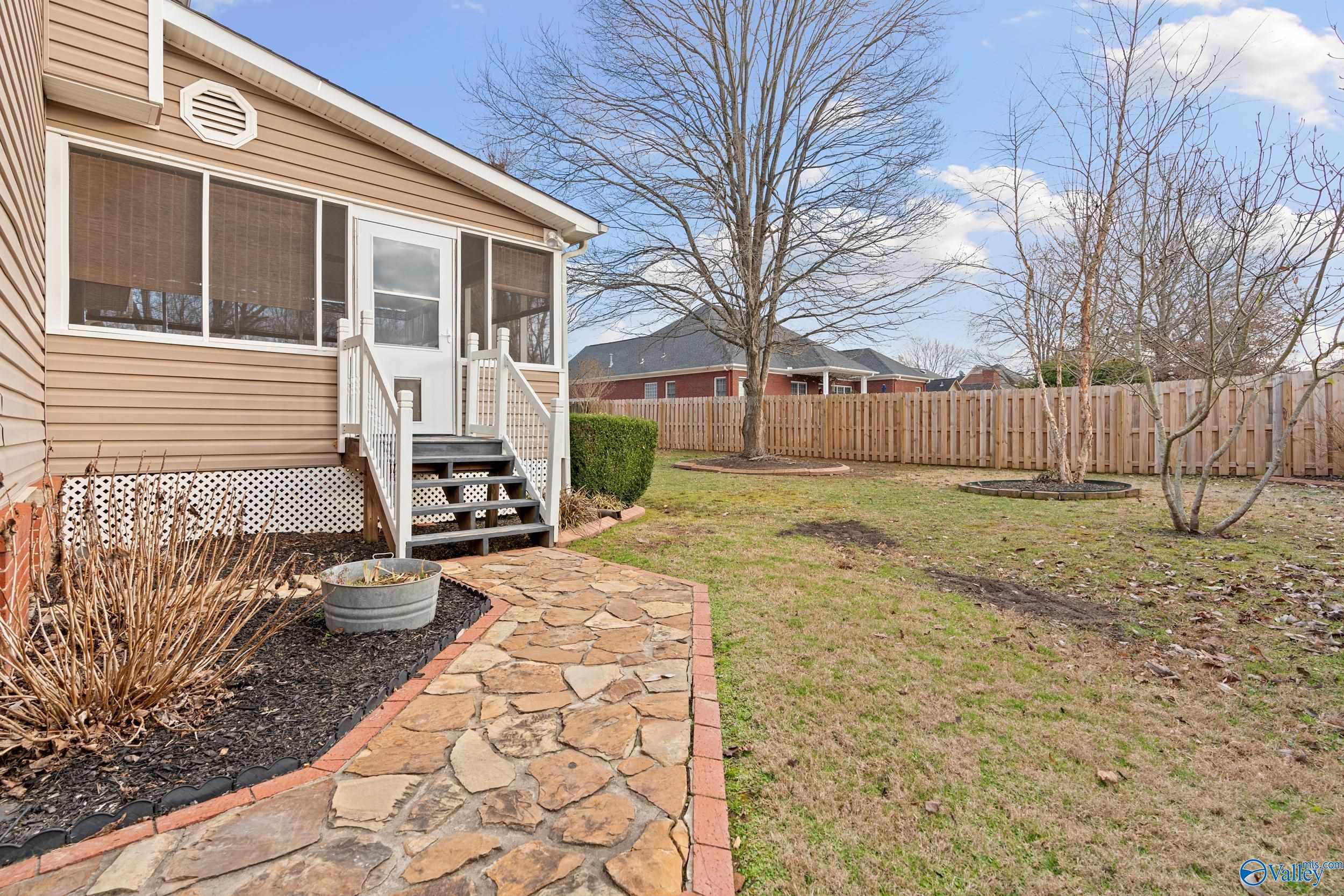 103 Ben Franklin Circle