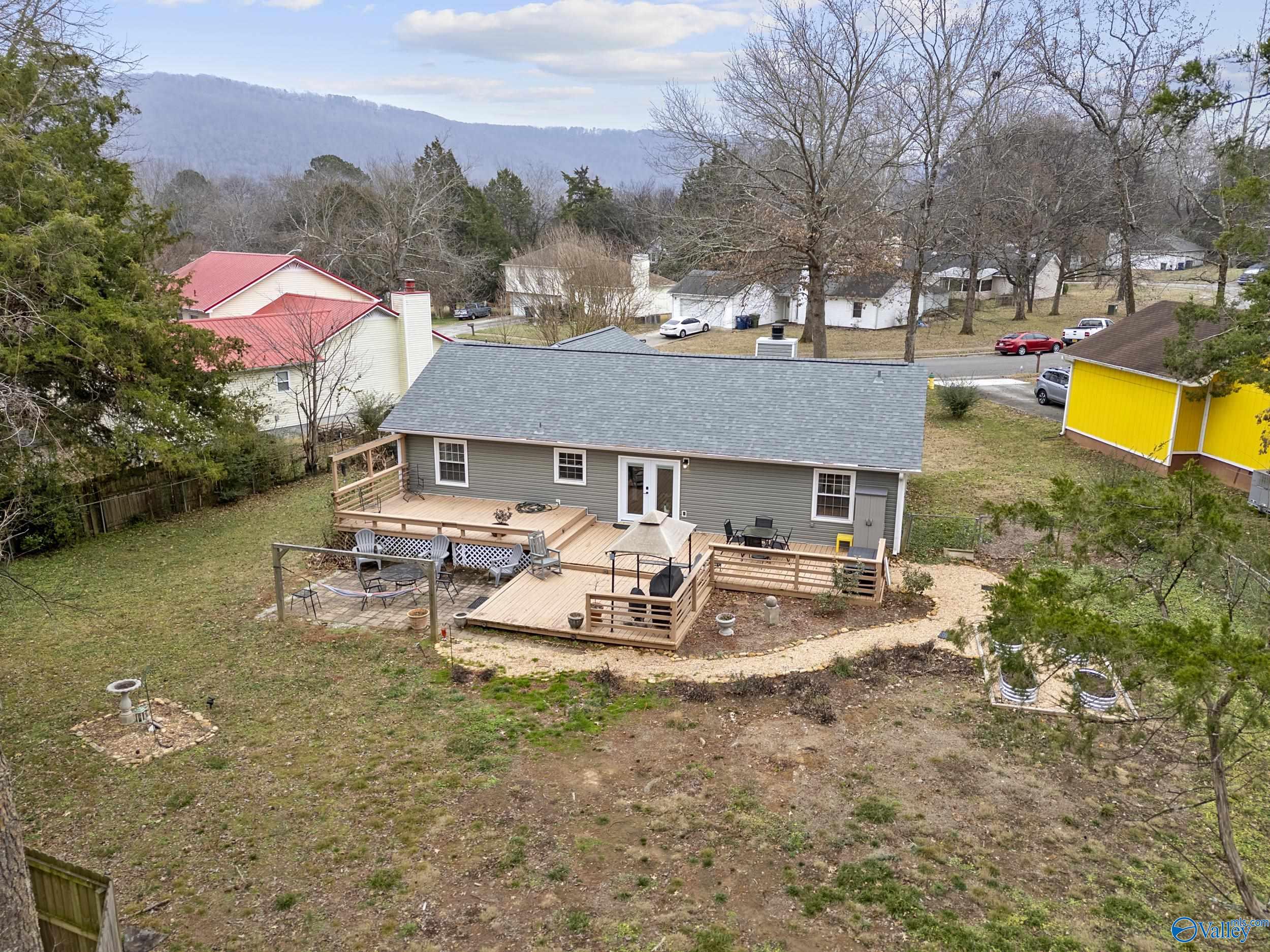 1034 Sharpsburg Drive SE