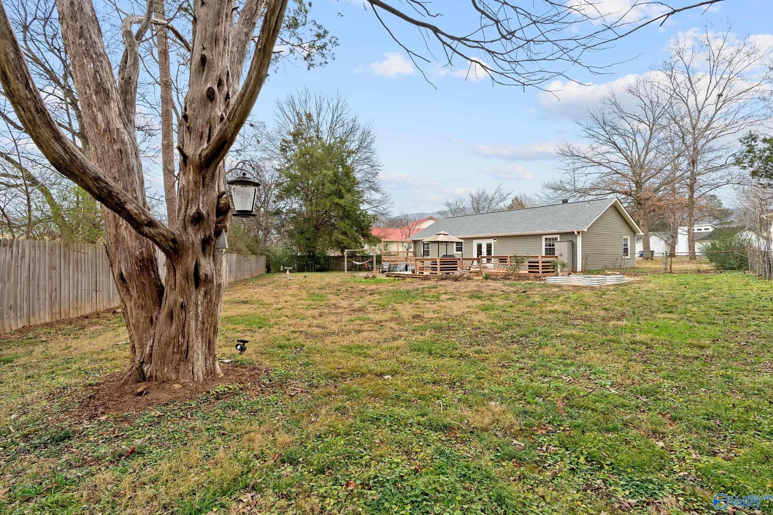 1034 Sharpsburg Drive SE