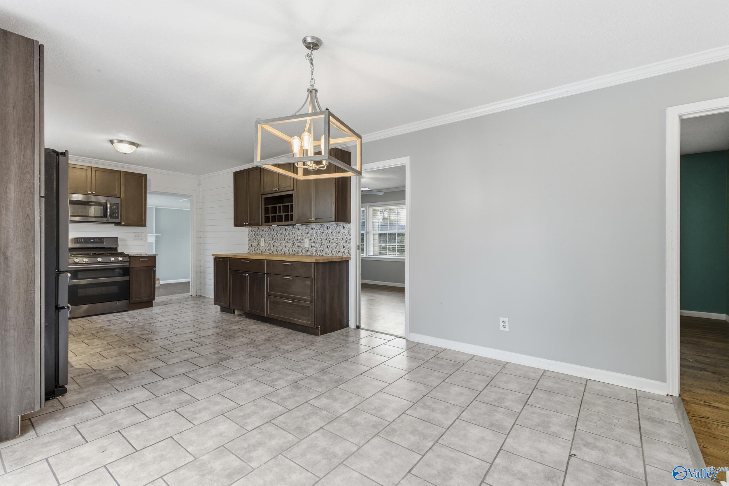 2108 Southpark Blvd SW