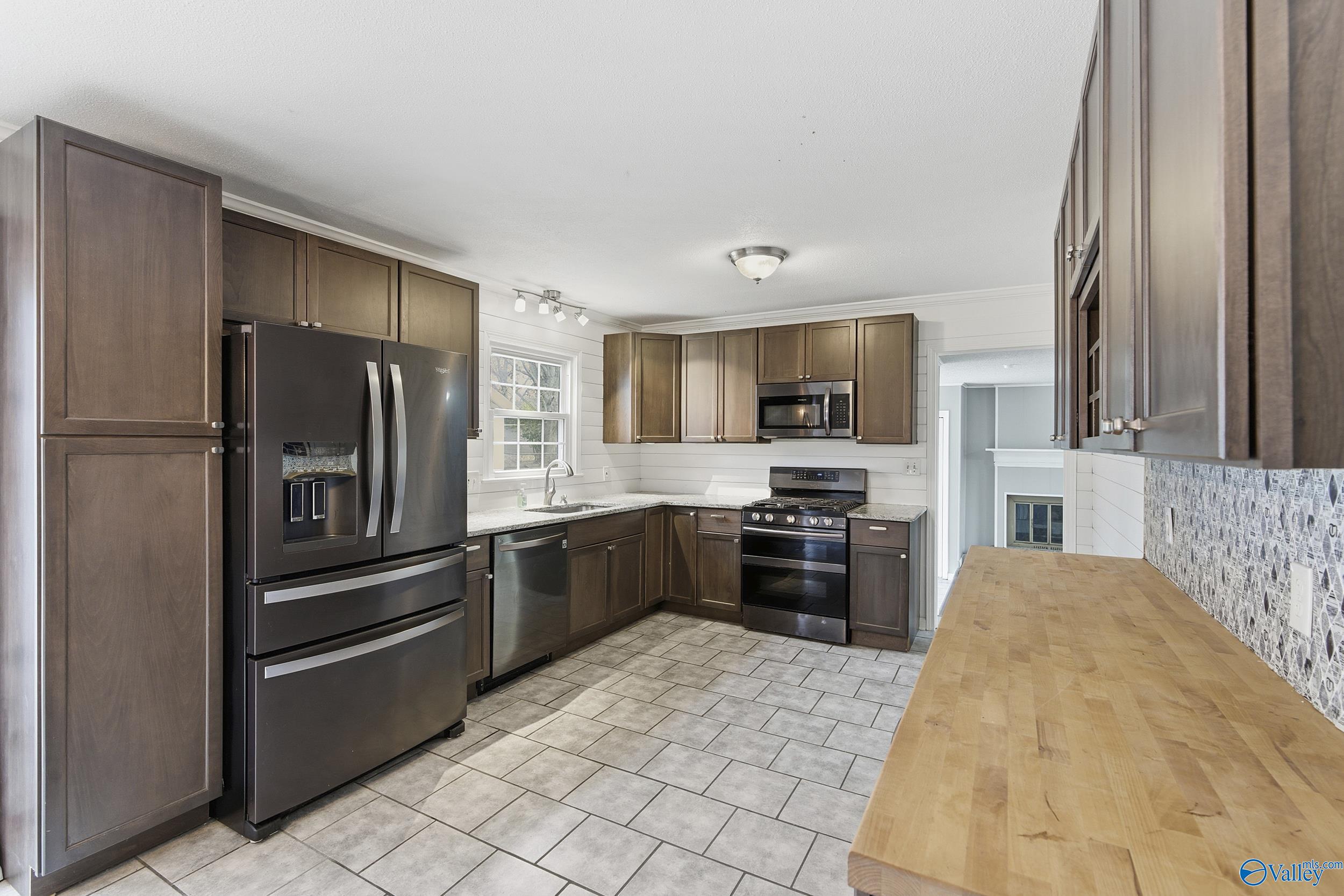 2108 Southpark Blvd SW