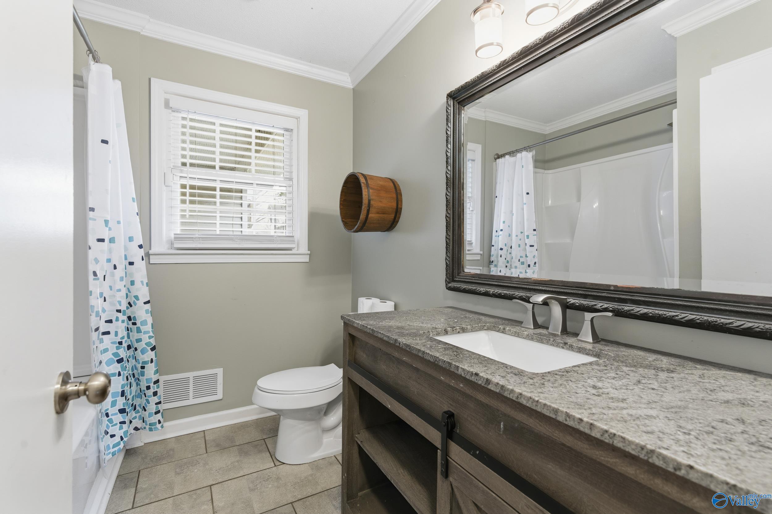 2108 Southpark Blvd SW