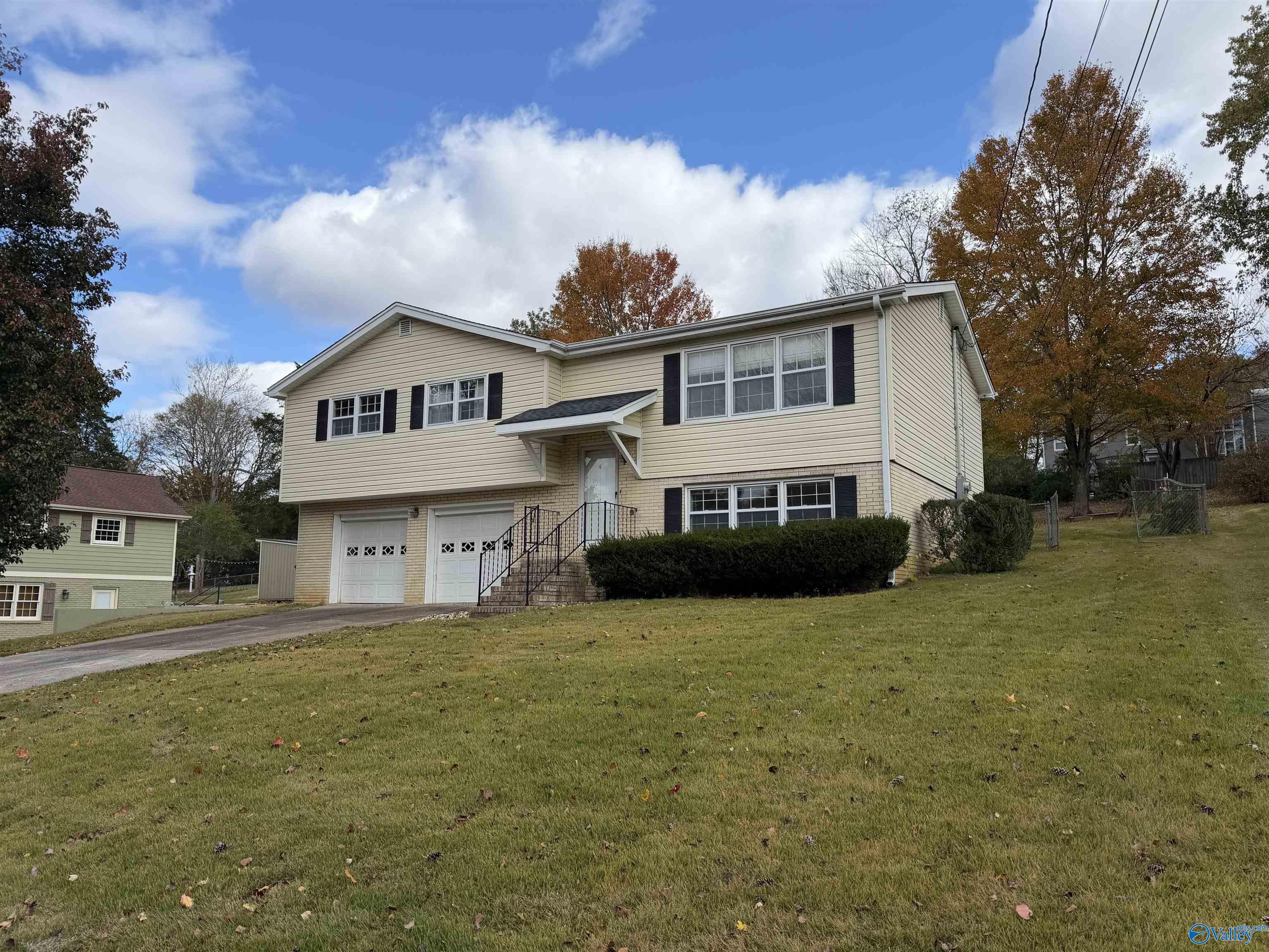2709 Briarwood Drive