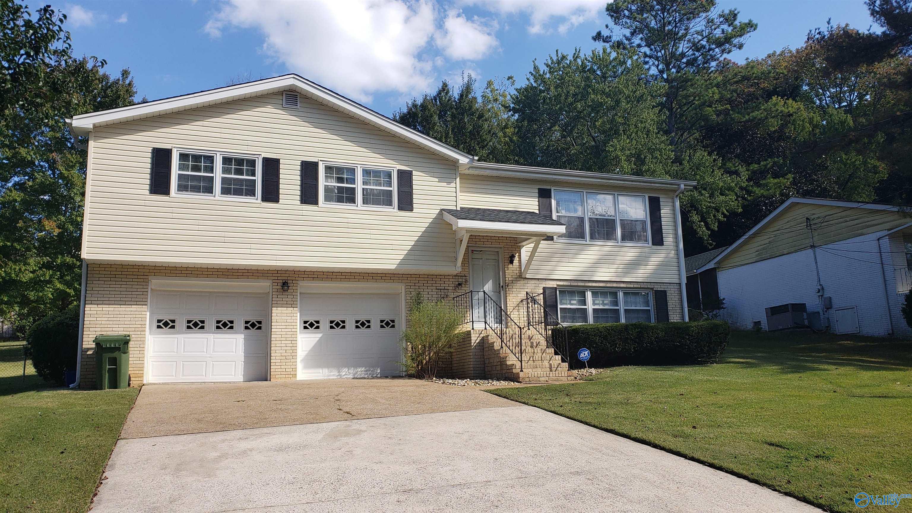 2709 Briarwood Drive