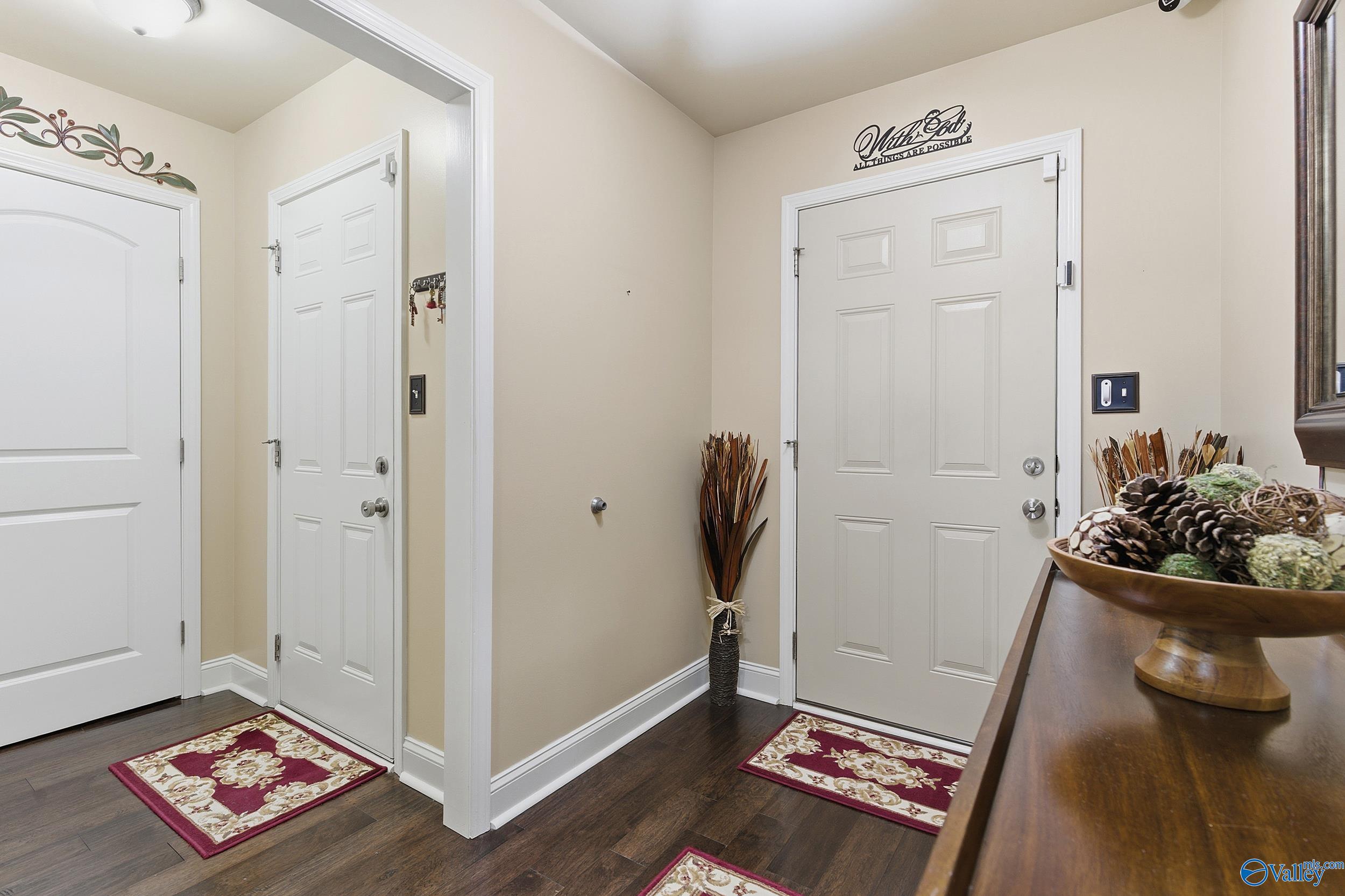 15674 Coach House Court NW