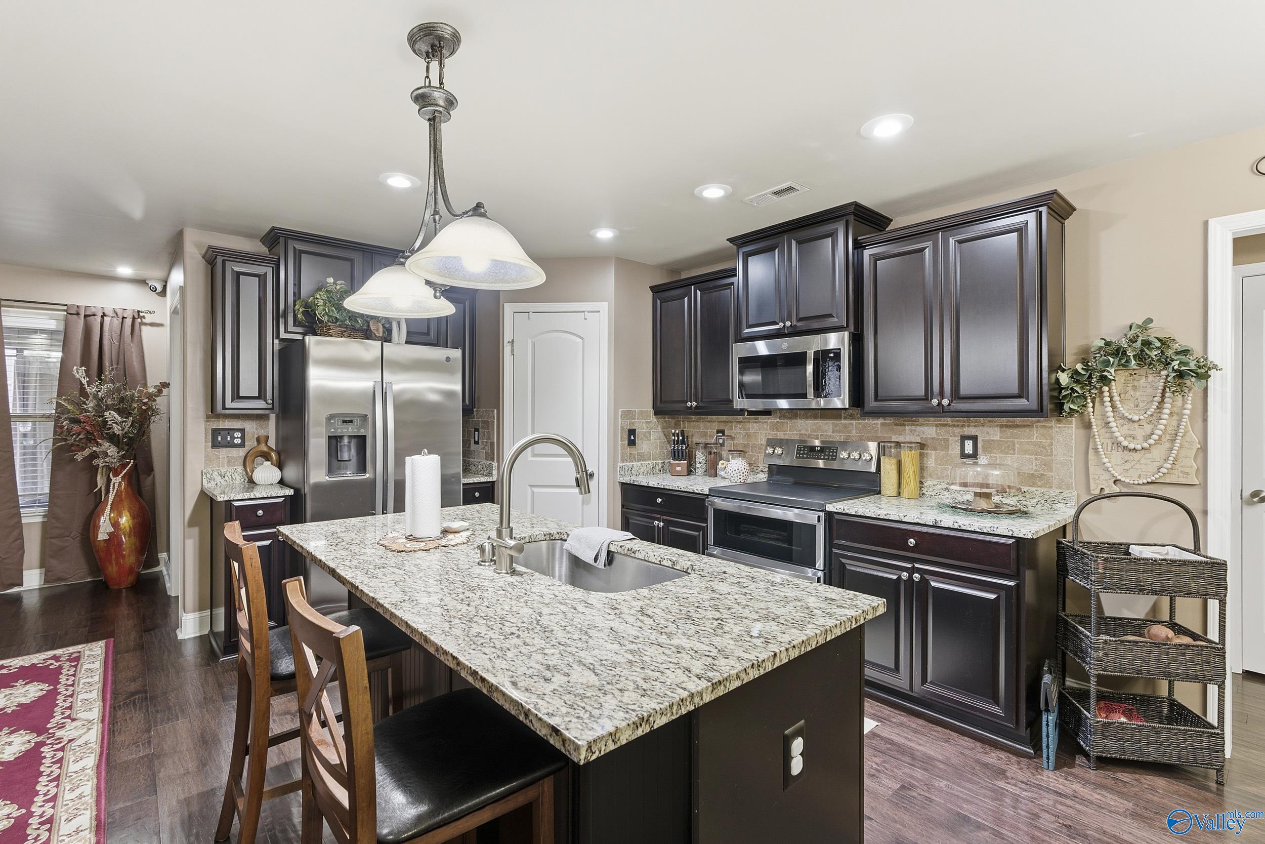 15674 Coach House Court NW