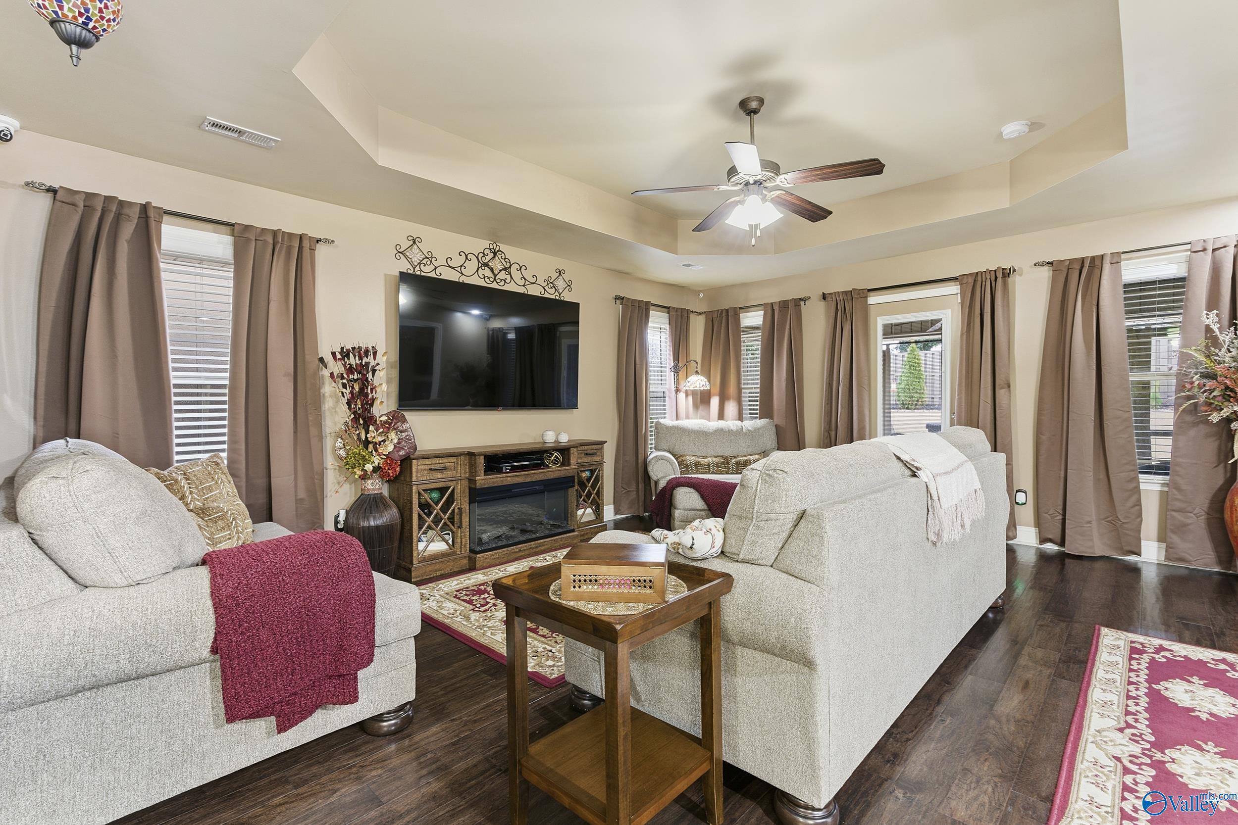 15674 Coach House Court NW