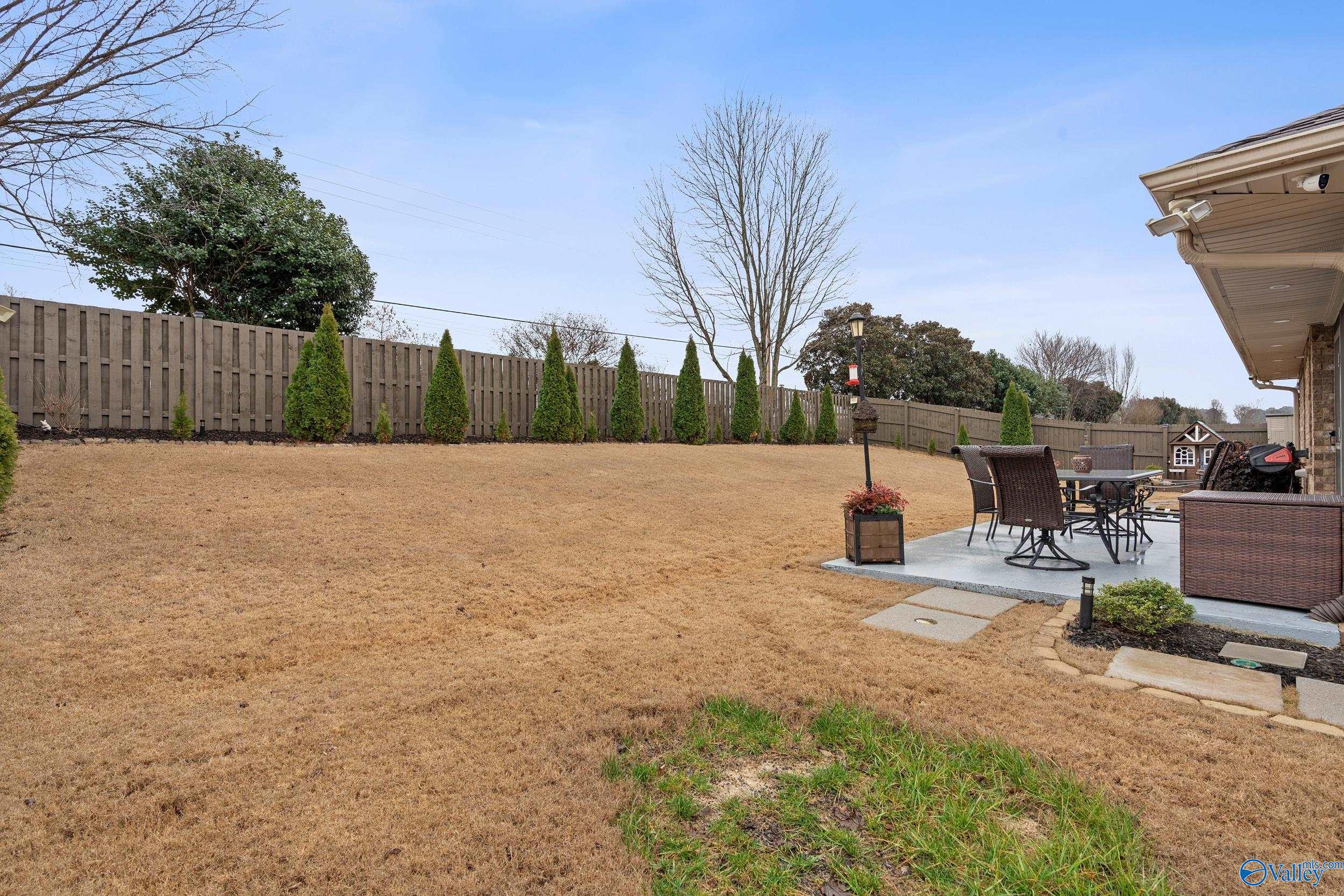 15674 Coach House Court NW