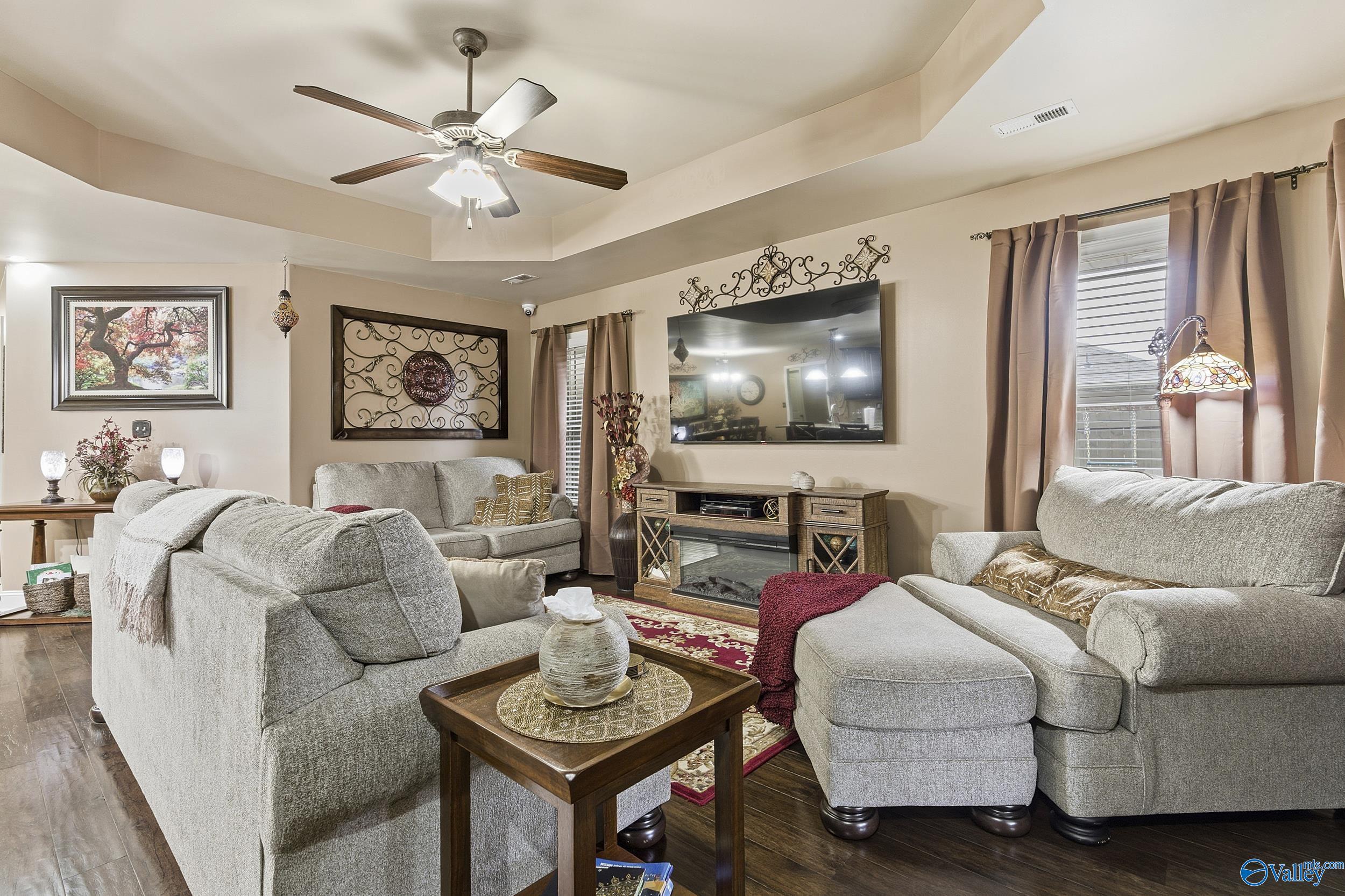 15674 Coach House Court NW